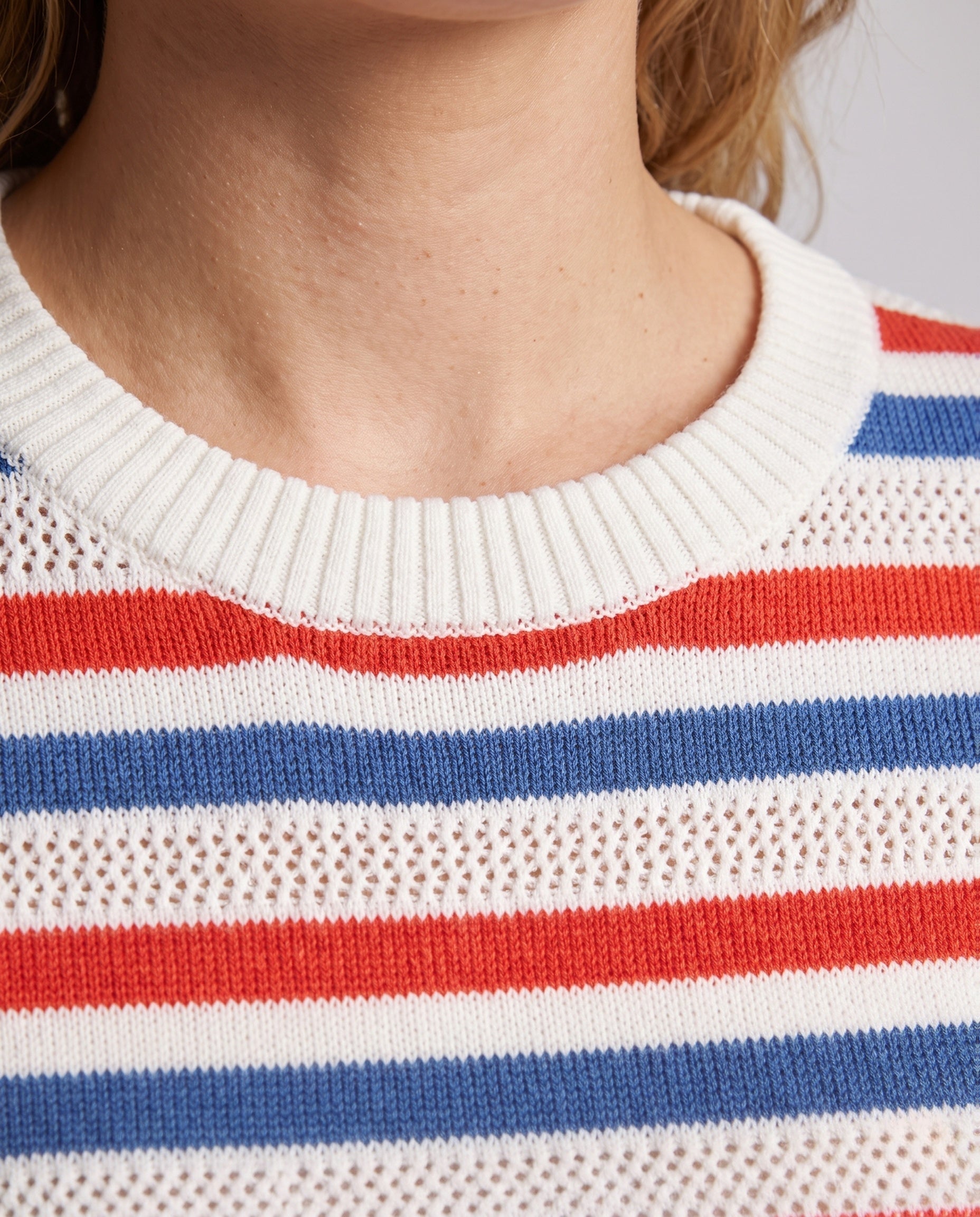 Product 16034478063946 - close_up_detail