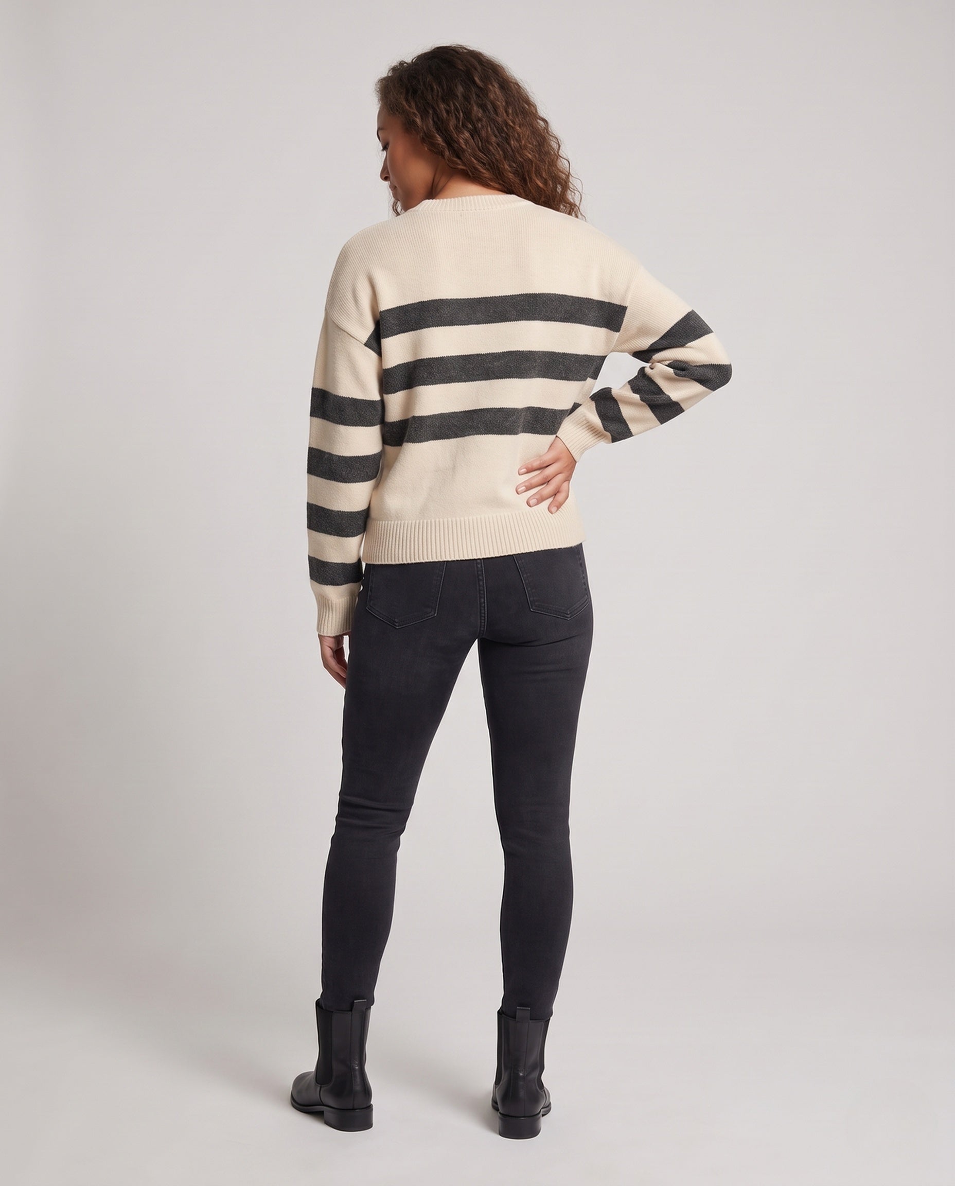 Product 16034478358858 - back_view