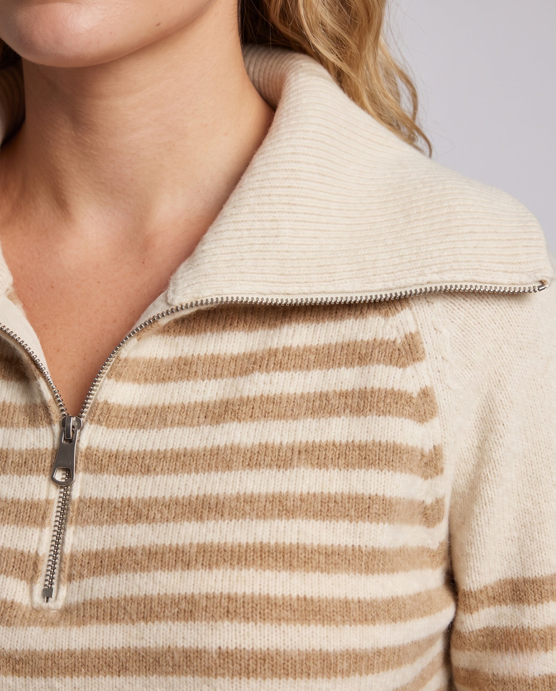 Product 16034478883146 - close_up_detail