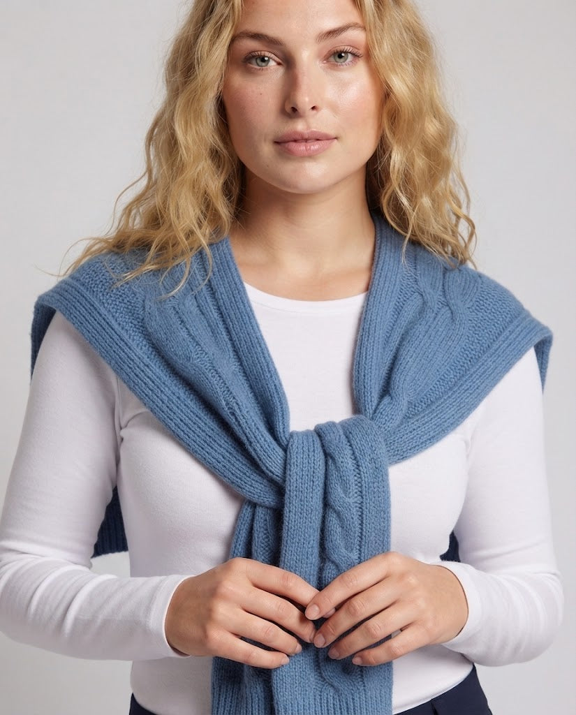 Women's chunky knit shoulder shawl with cable pattern and short sweater cut Chichicherry