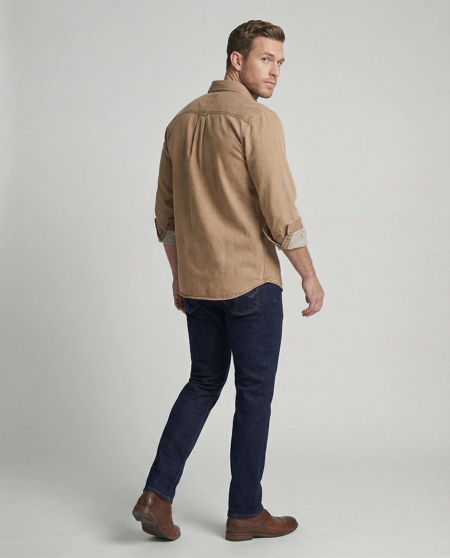 Men's denim shirt with chest pockets