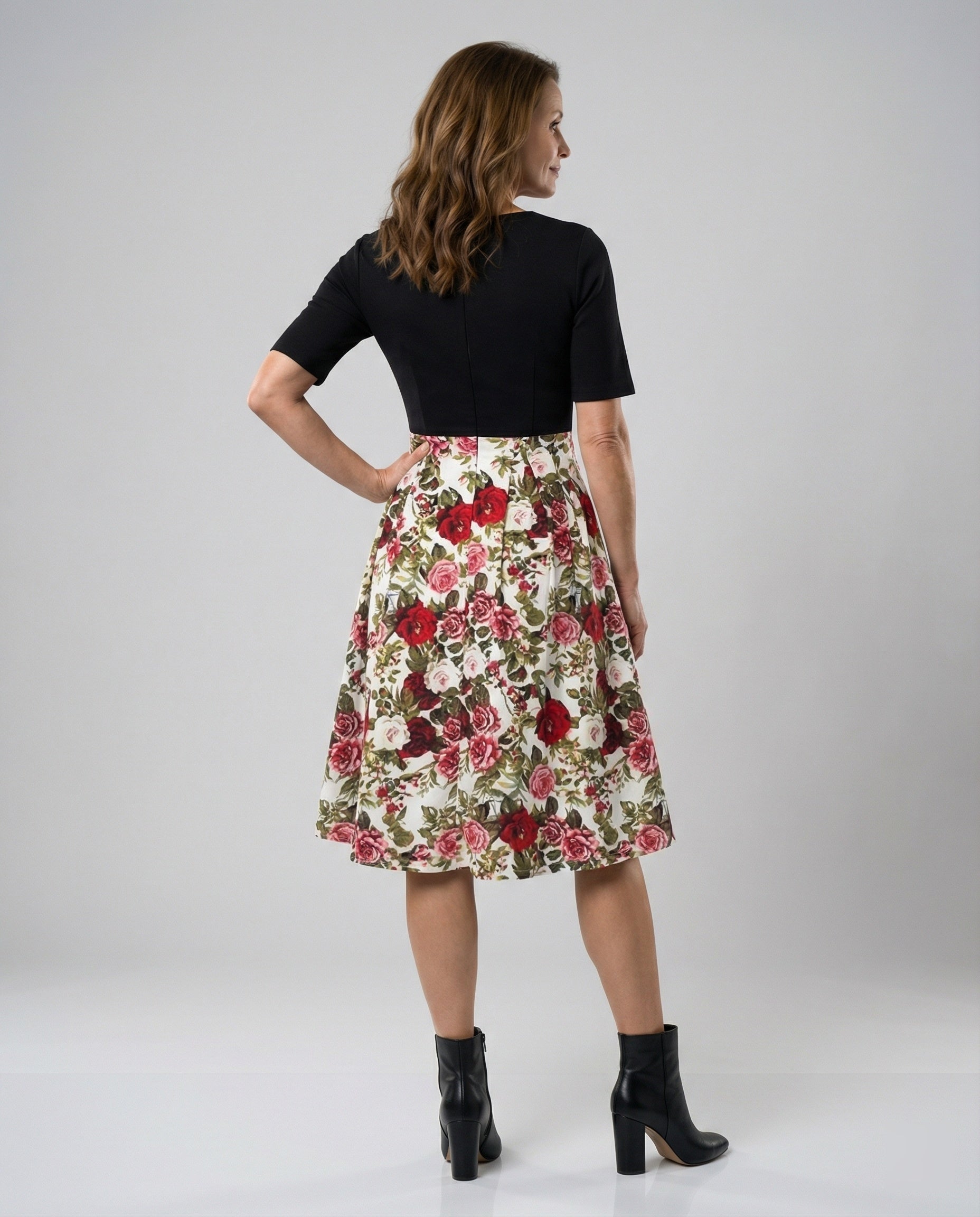 Women’s Retro Casual Dress with Floral Pattern