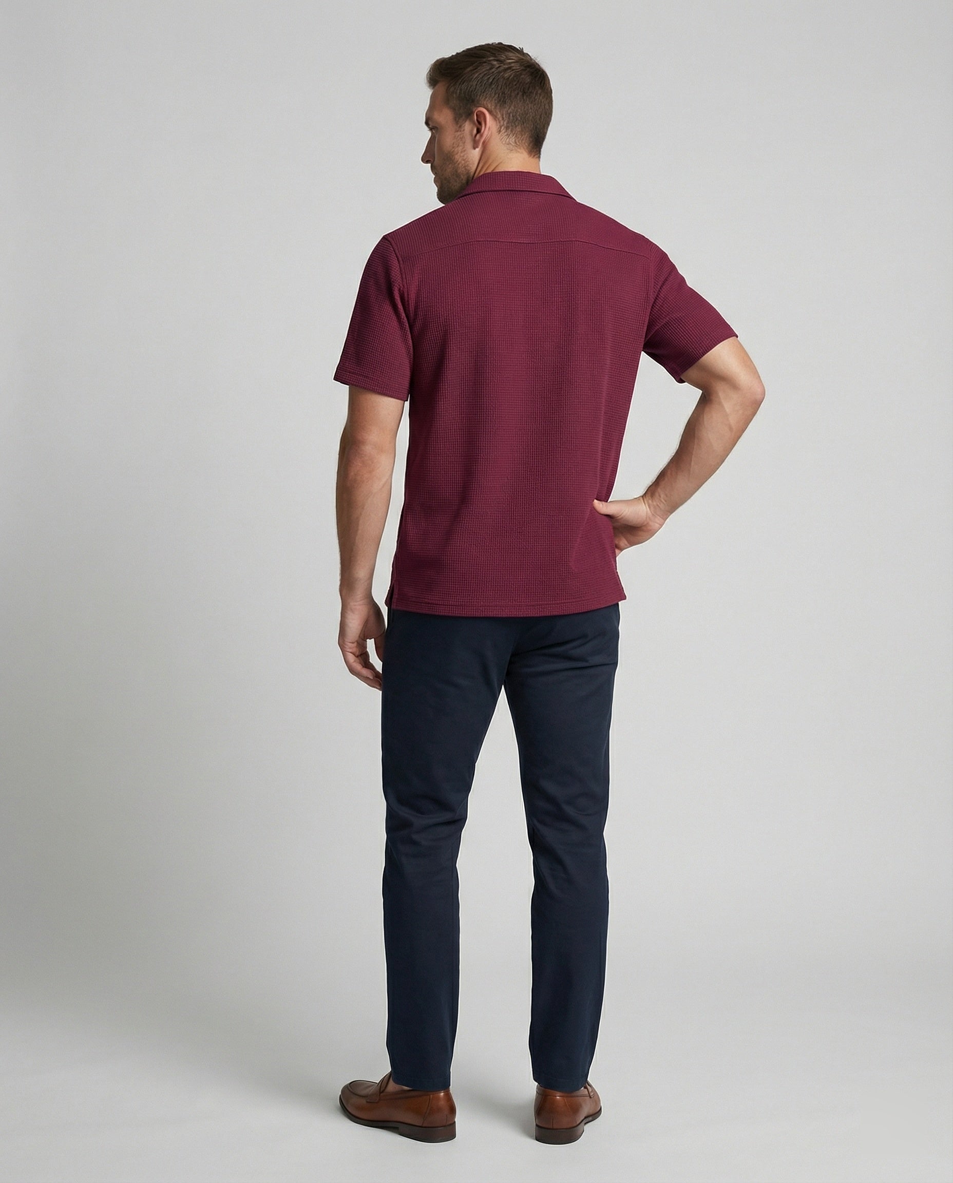 Men's short-sleeve shirt with chest pockets