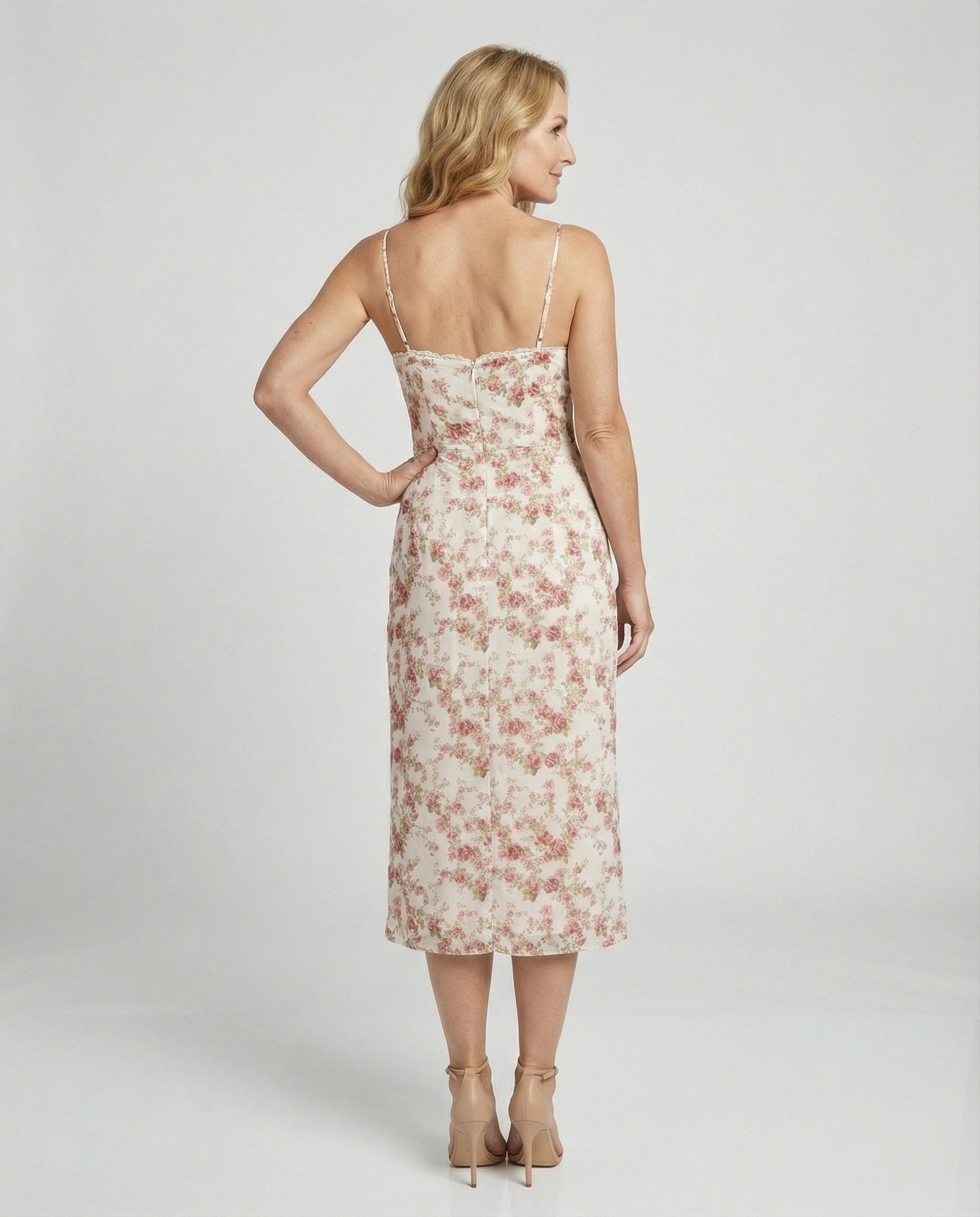 Women's floral dress with pleated skirt and slit
