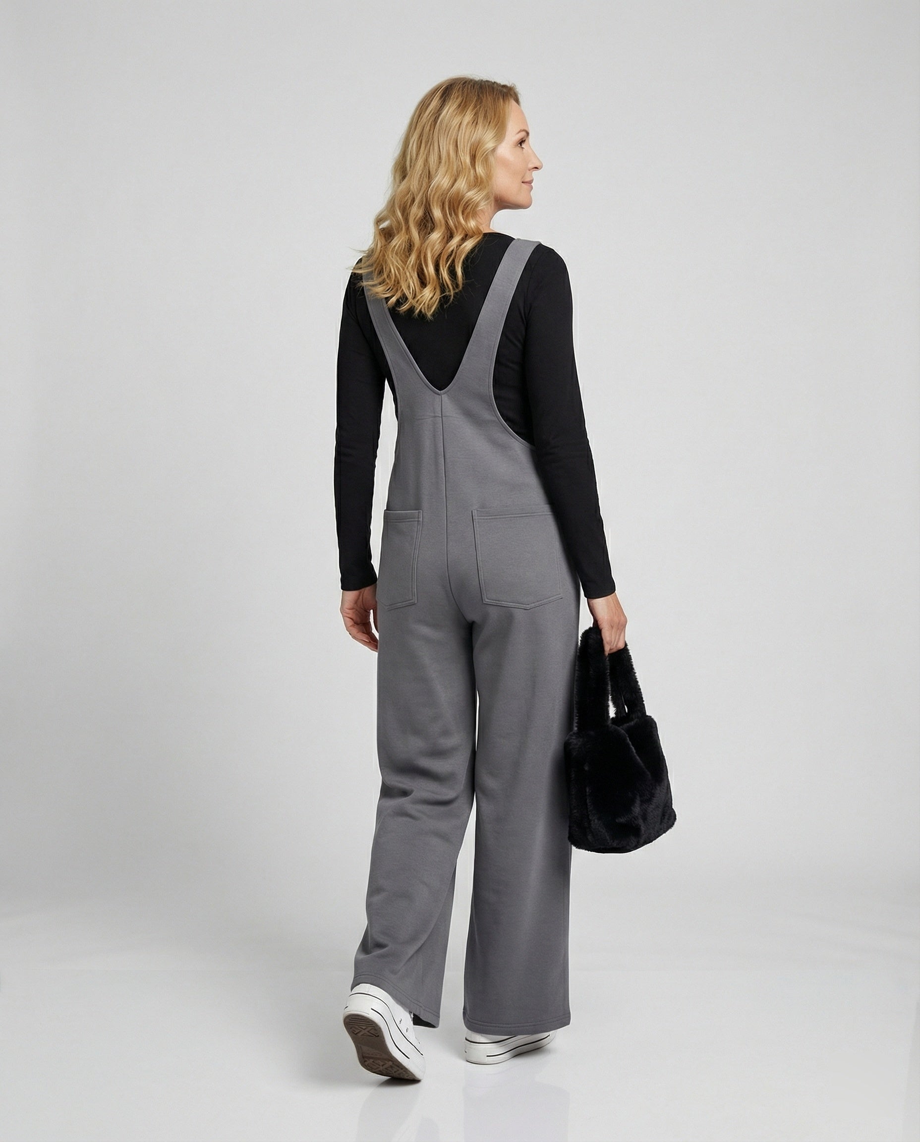 Women's dungarees with wide legs