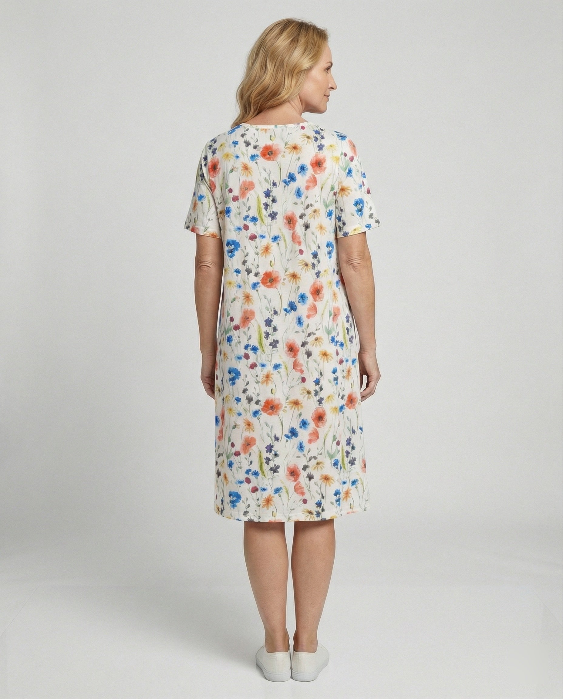 Ladies leisure dress jersey knee-length