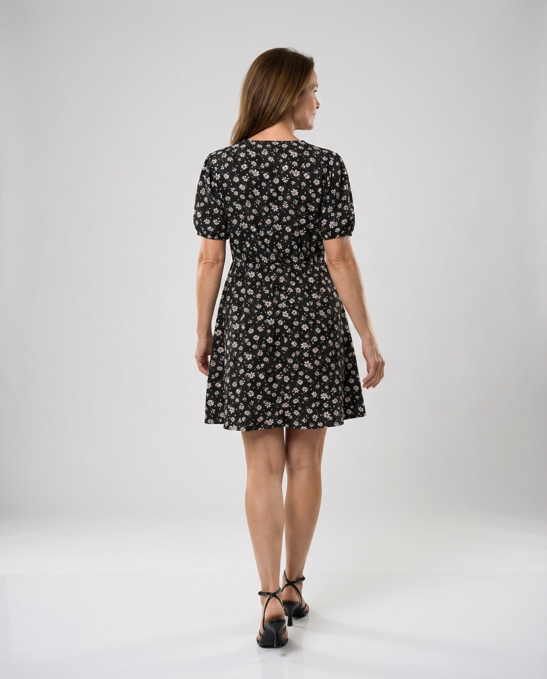 Ladies fitted mini dress with puff sleeves