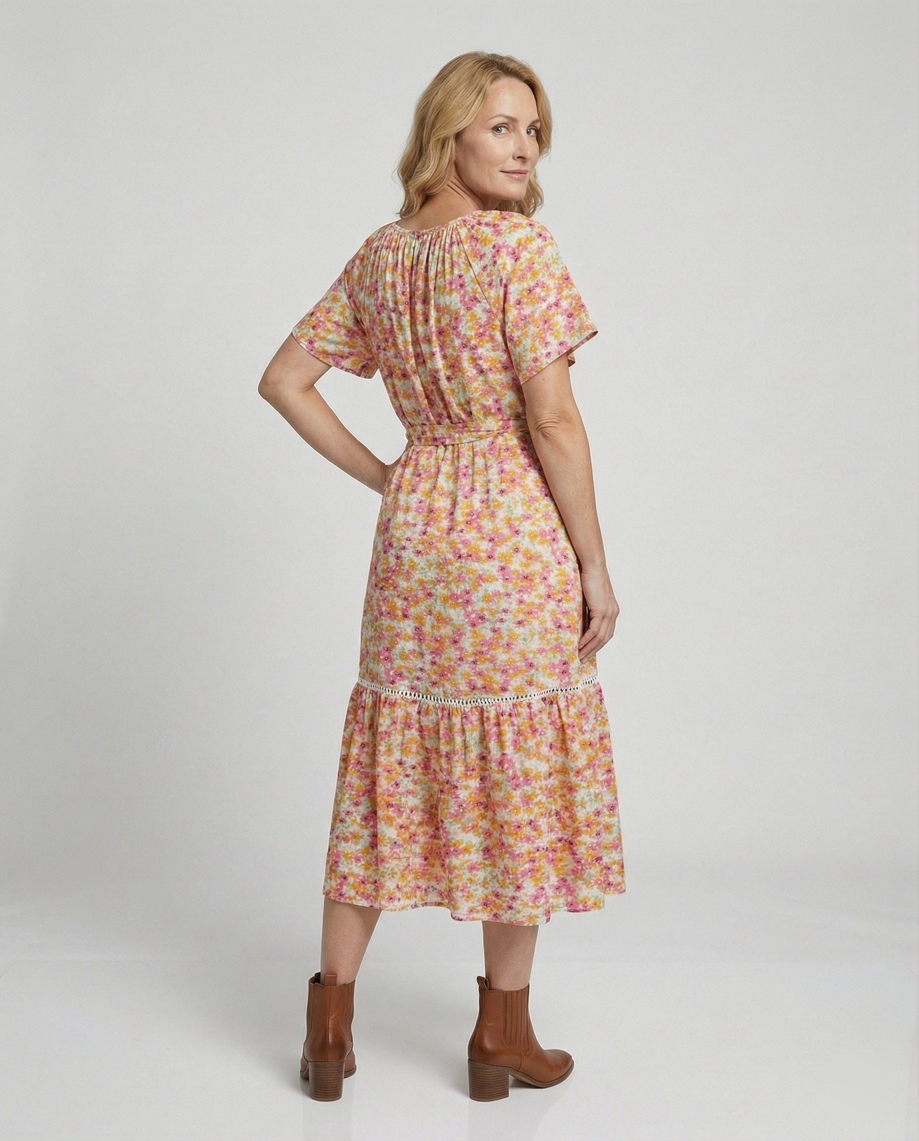 Women’s midi dress with floral design