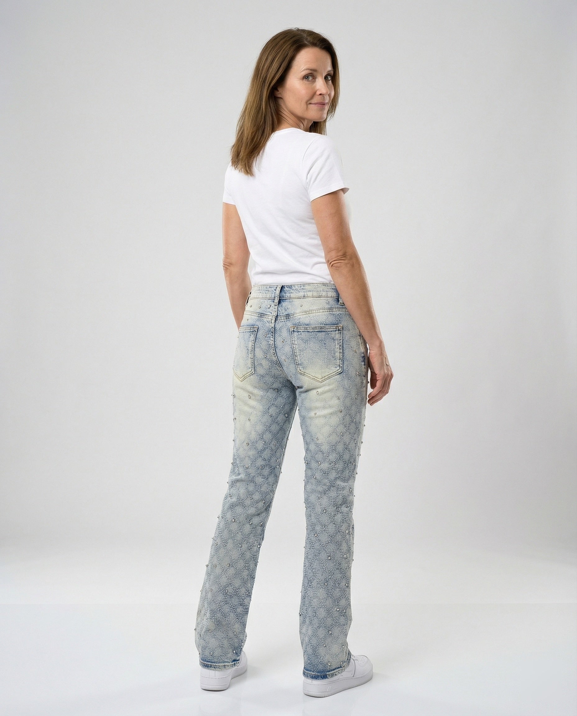 Women's jeans with pearls straight leg