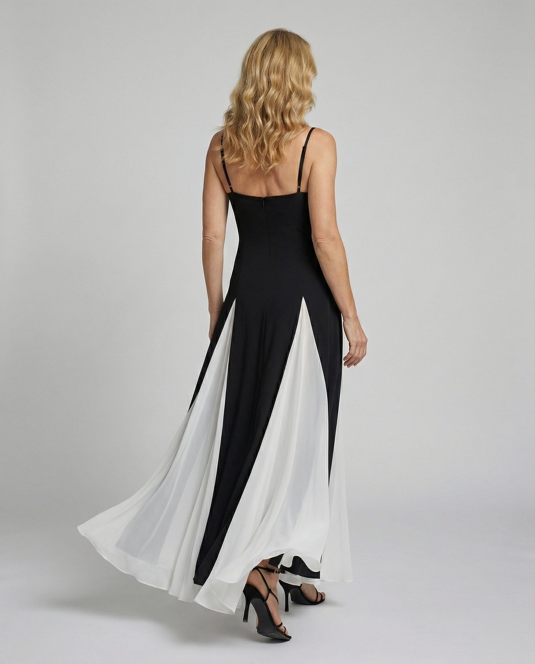 Ladies maxi dress with elegant slit