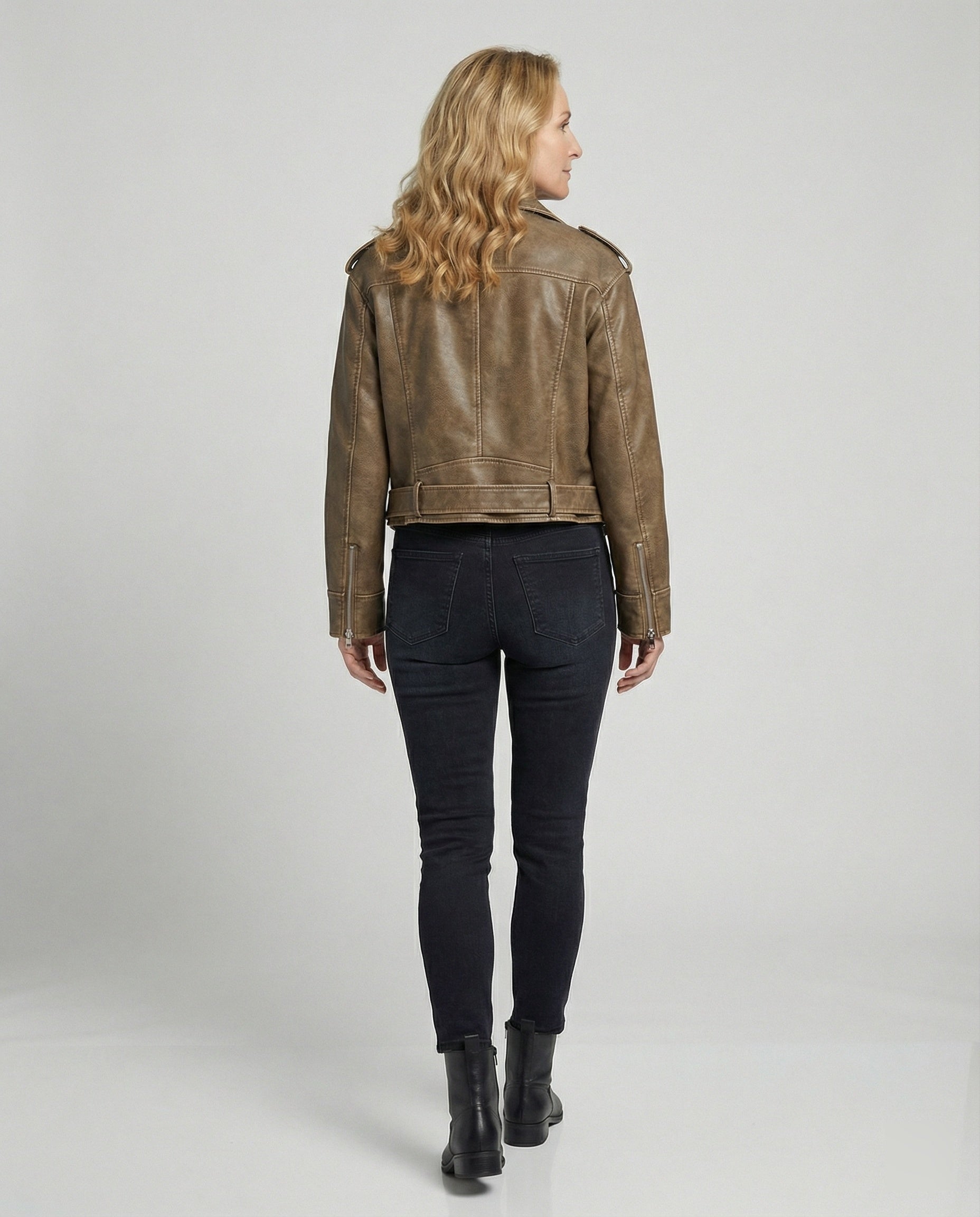 Ladies cropped faux leather jacket in biker style