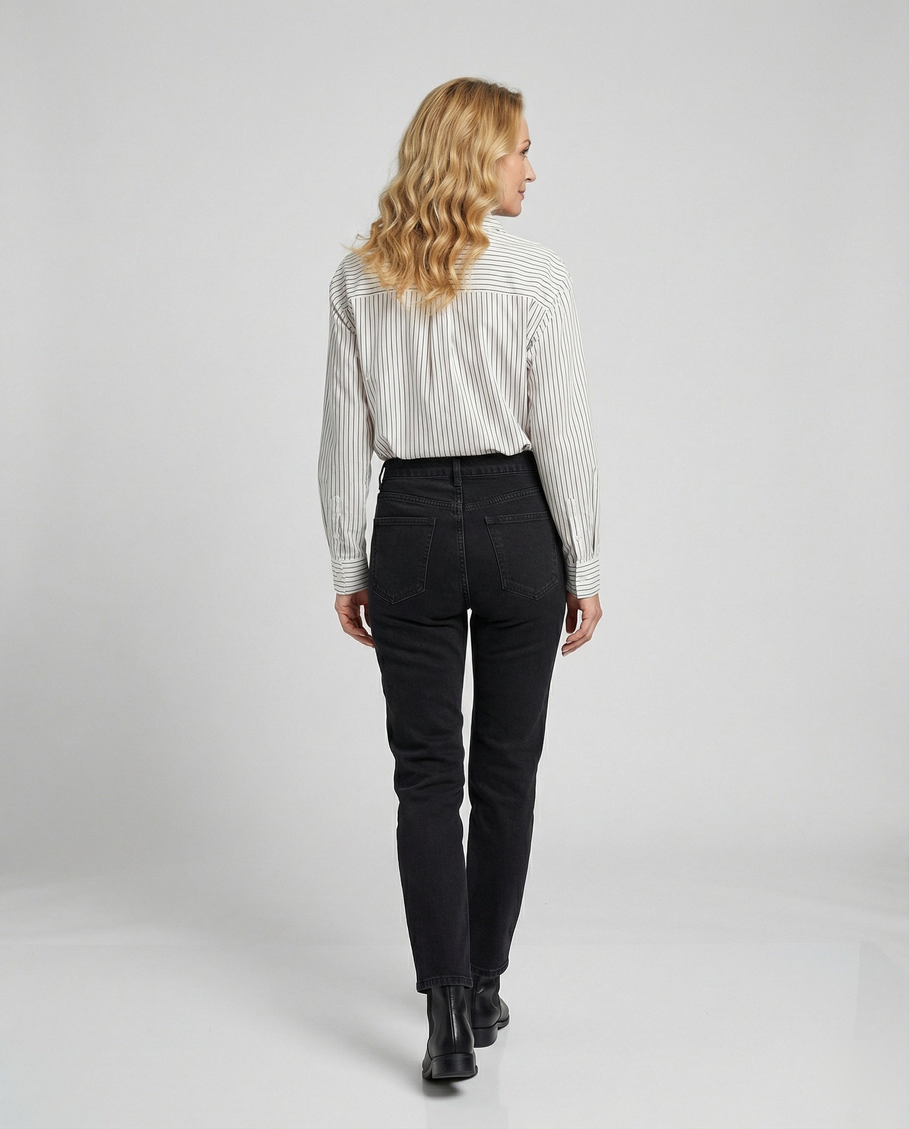 Women's blouse with fine stripes and buttons