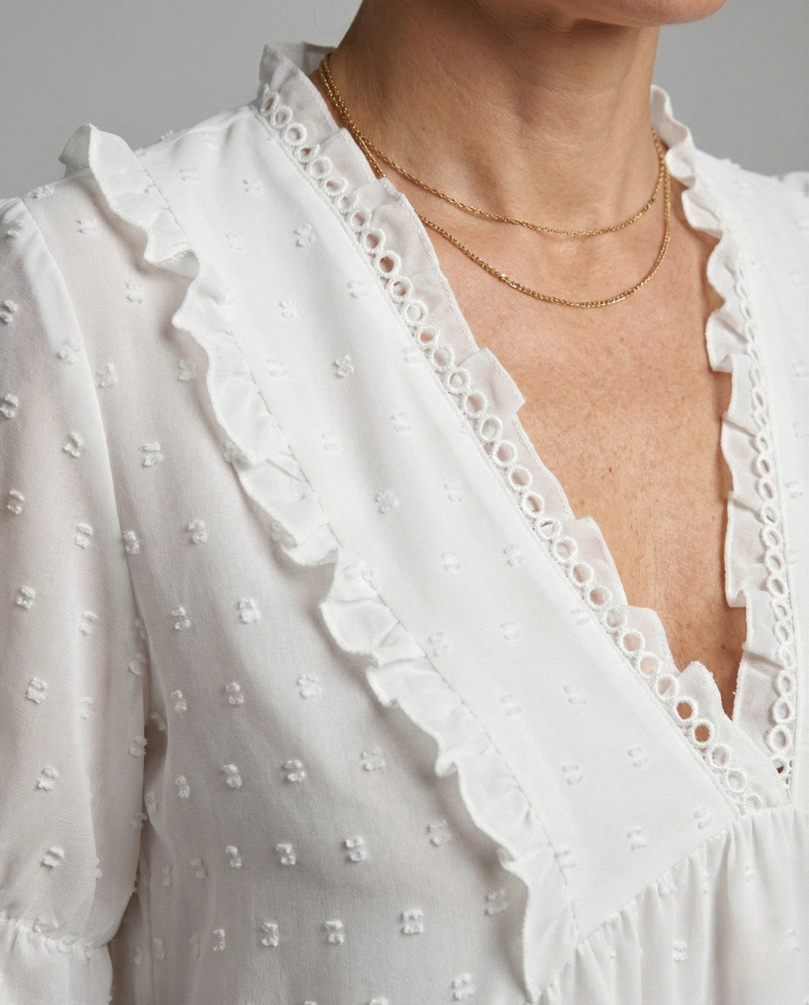 Blouse Ladies V Neck Ruffles - Chichicherry