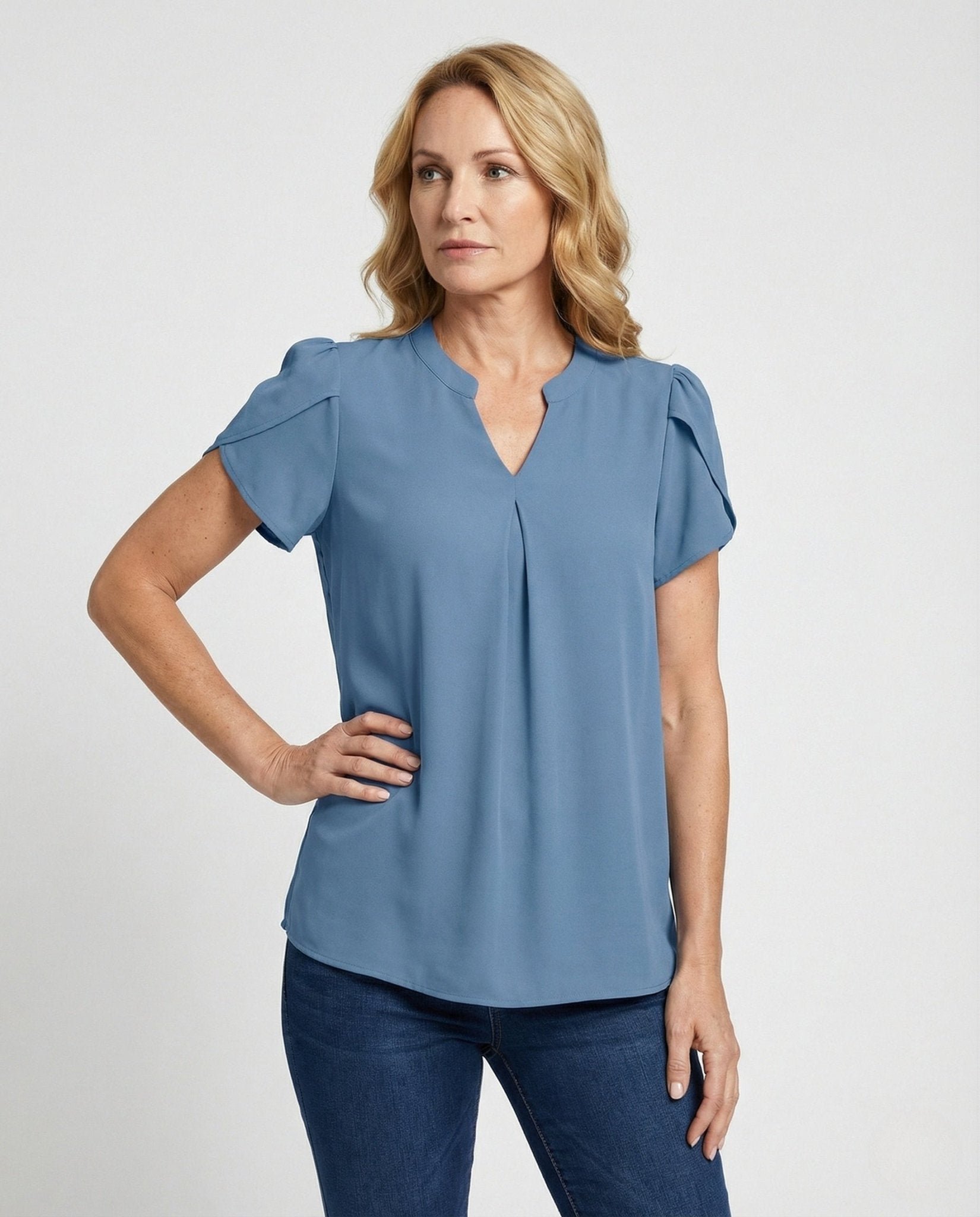 Blouse top women with V-neck and puff sleeves - Chichicherry