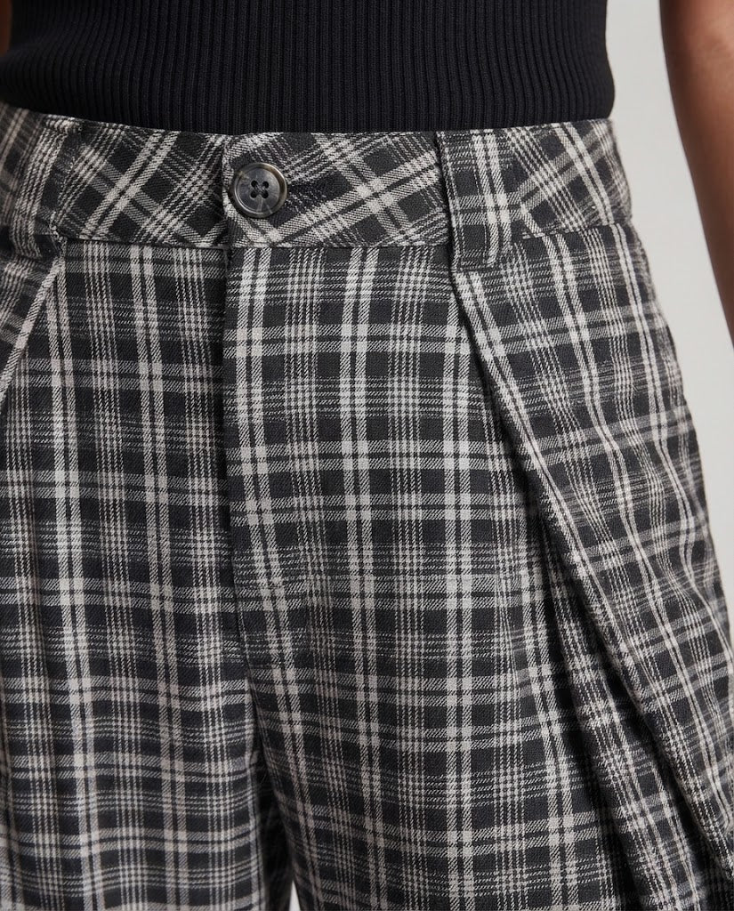 Women Wide Carrot Pants with Pleats Chichicherry
