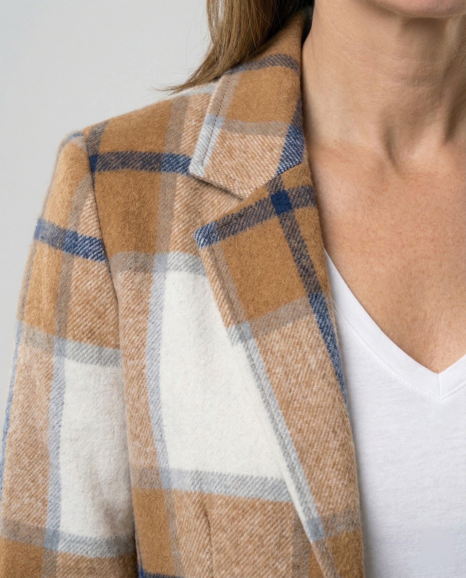 Women Checked Blazer with Tailored Fit