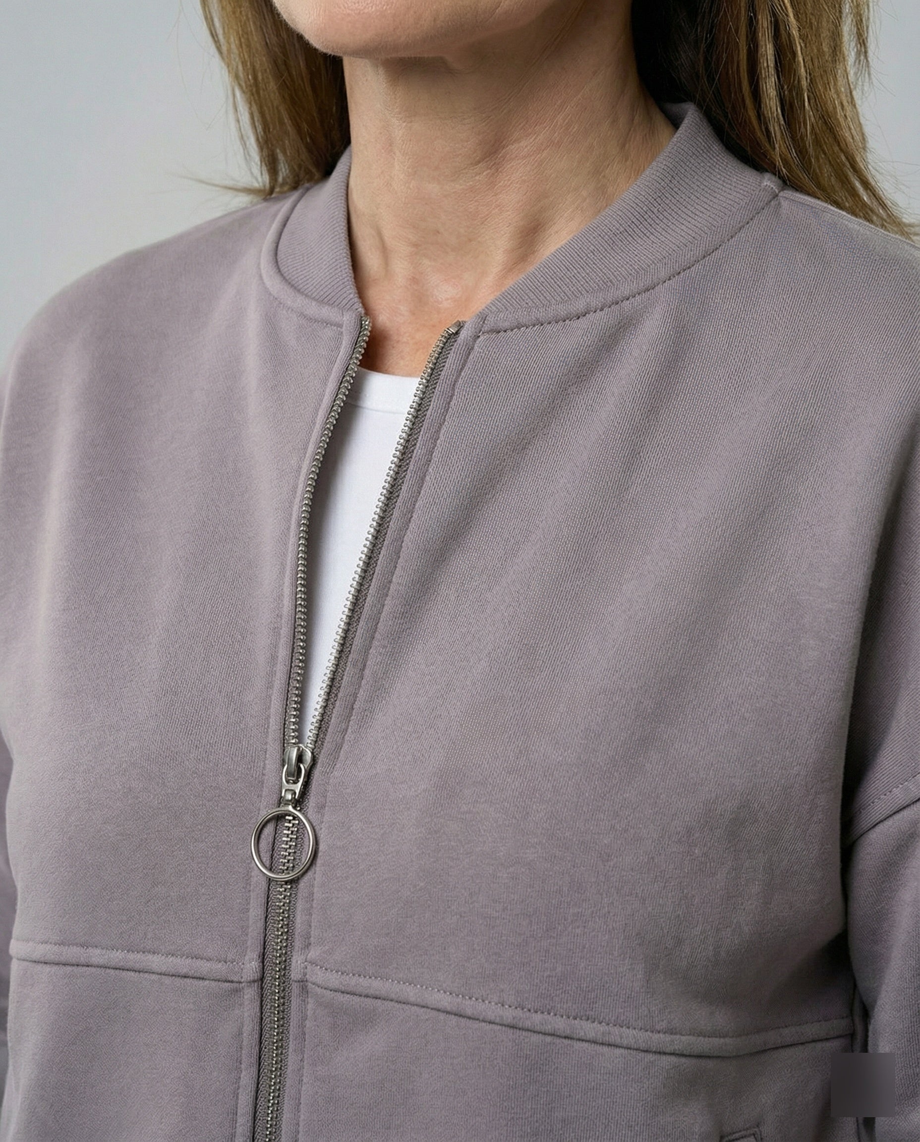 Women's slim fit leisure suit