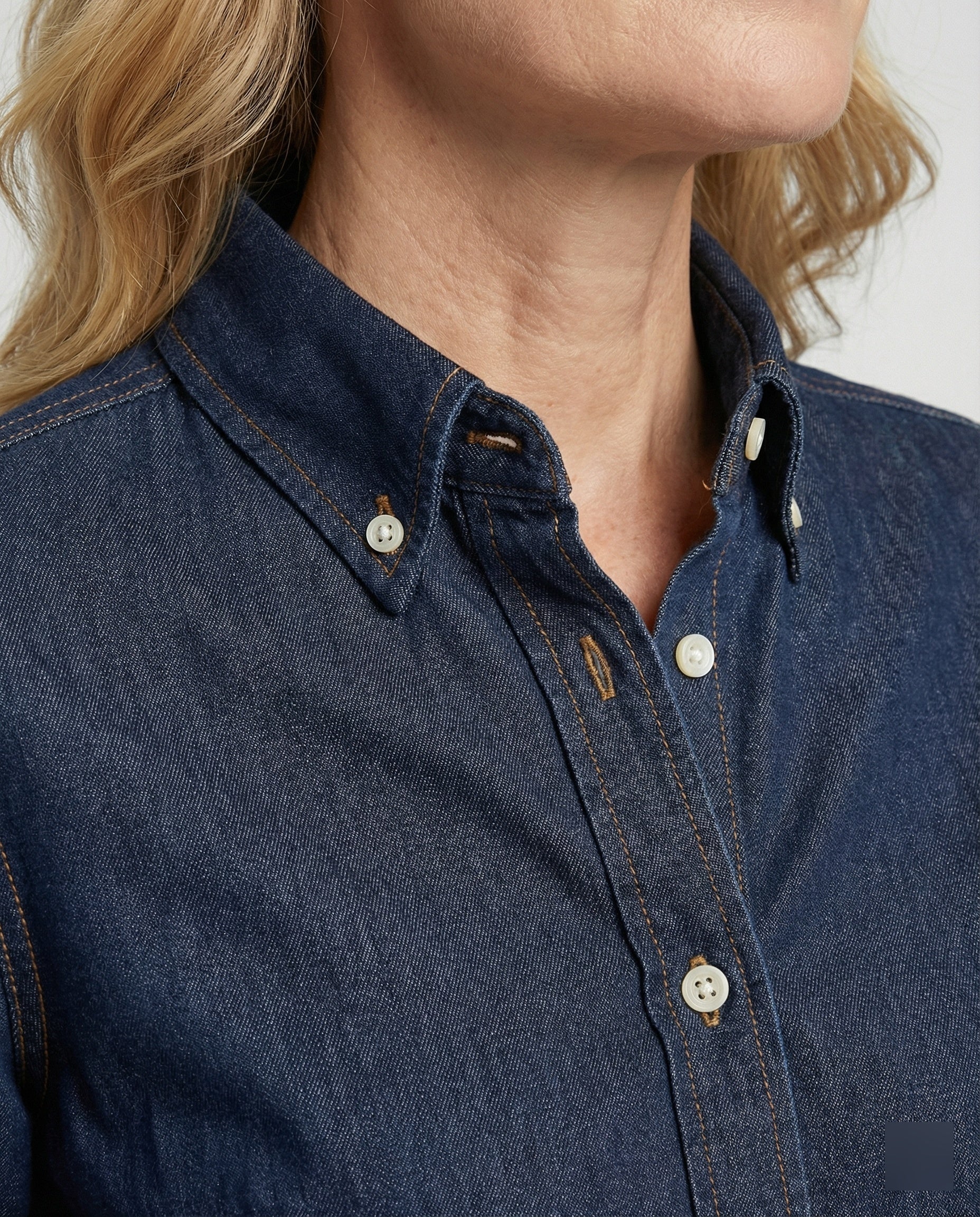 Women's Long Sleeve Shirt made of Denim