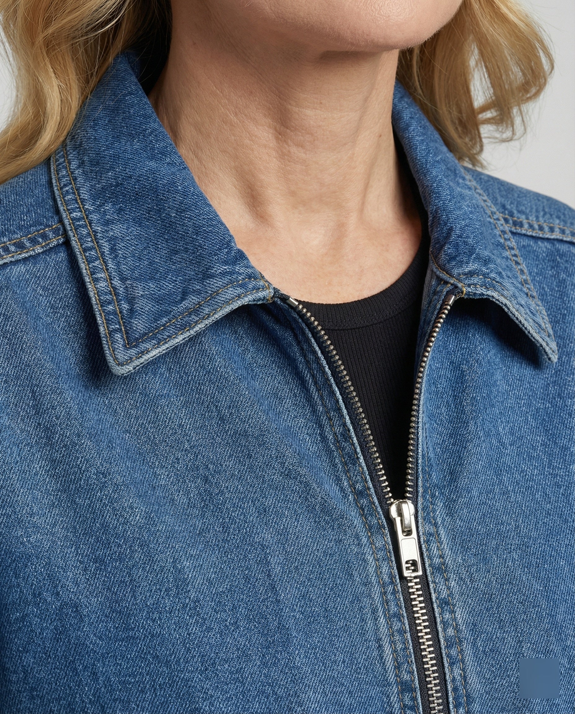 Women's Oversized Denim Jacket with Zipper