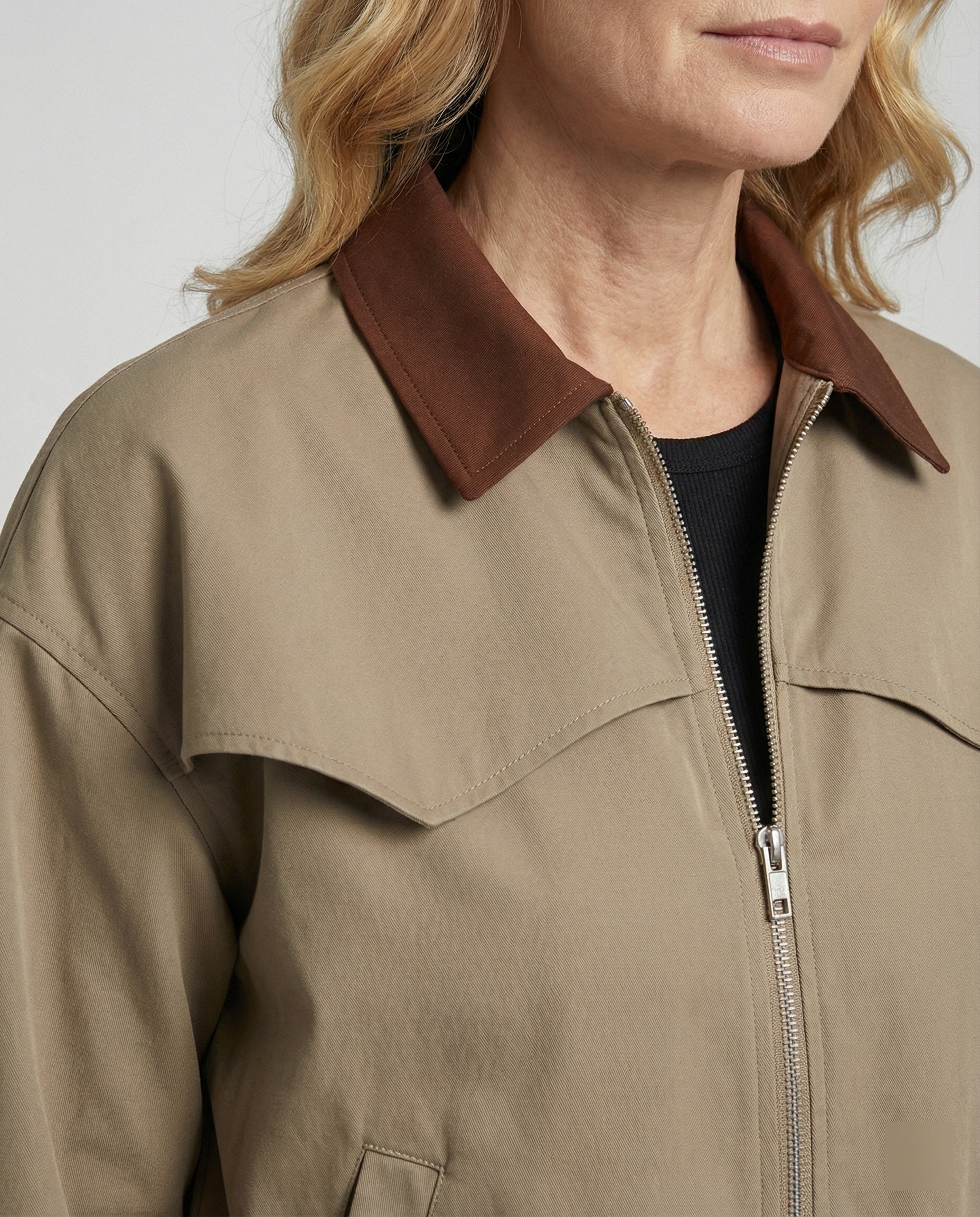 Leisurewear Women's Blouson Jacket Short