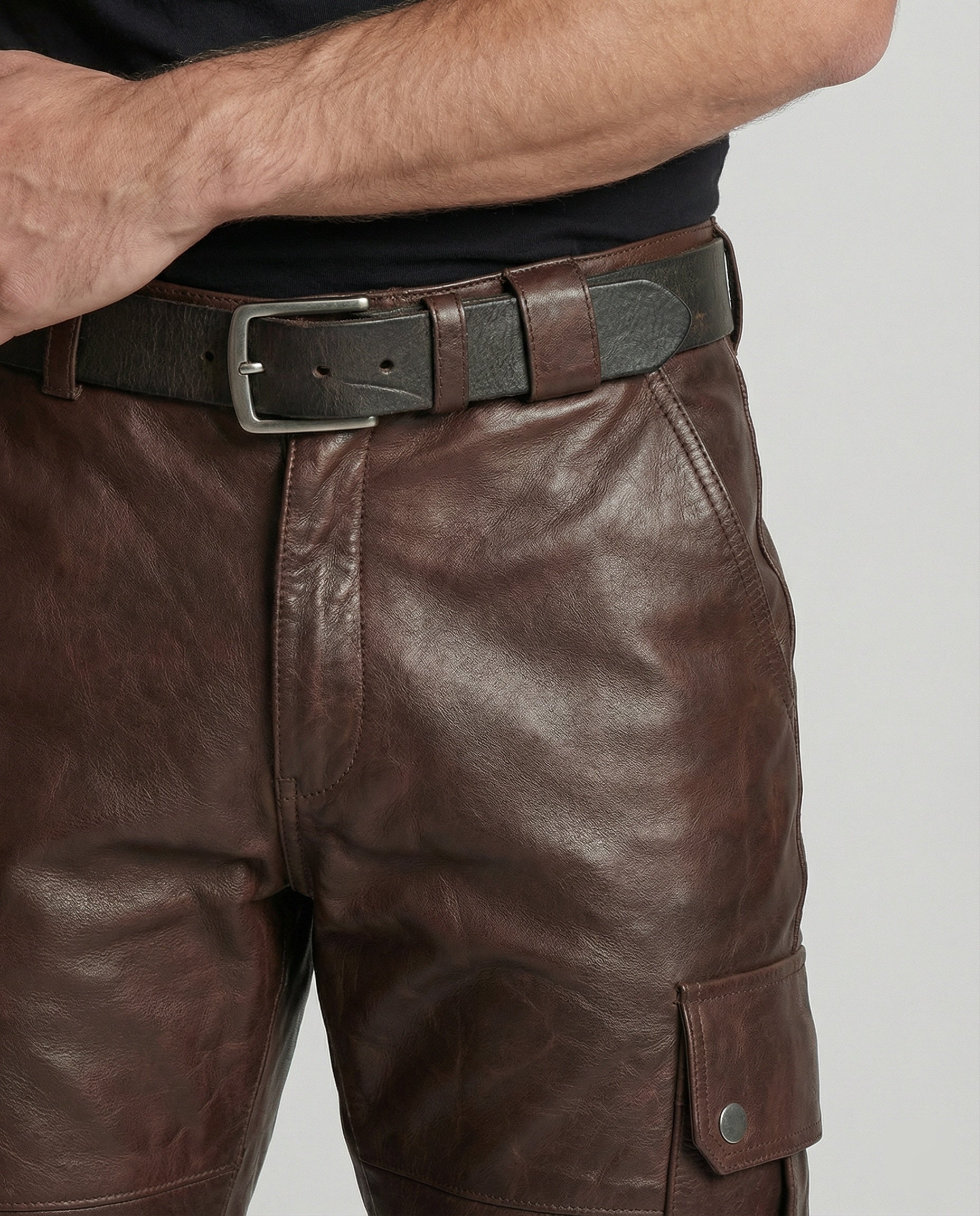 Men's cargo pants with pockets