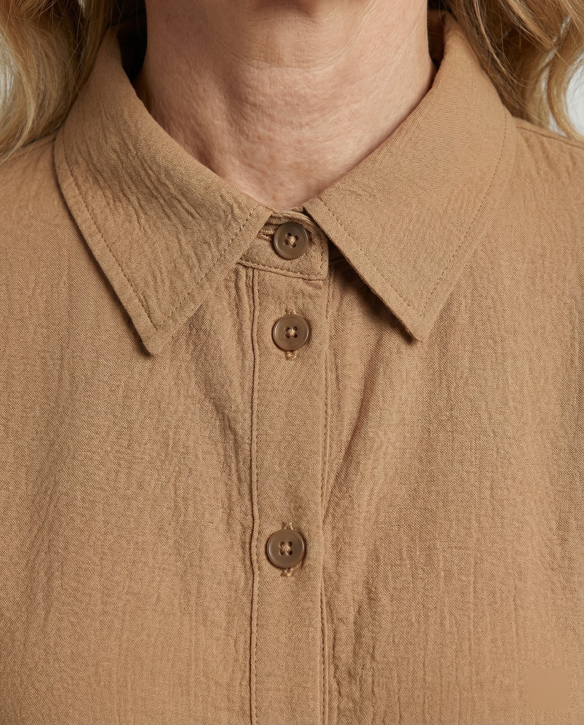 Women's oversized shirt blouse with button placket