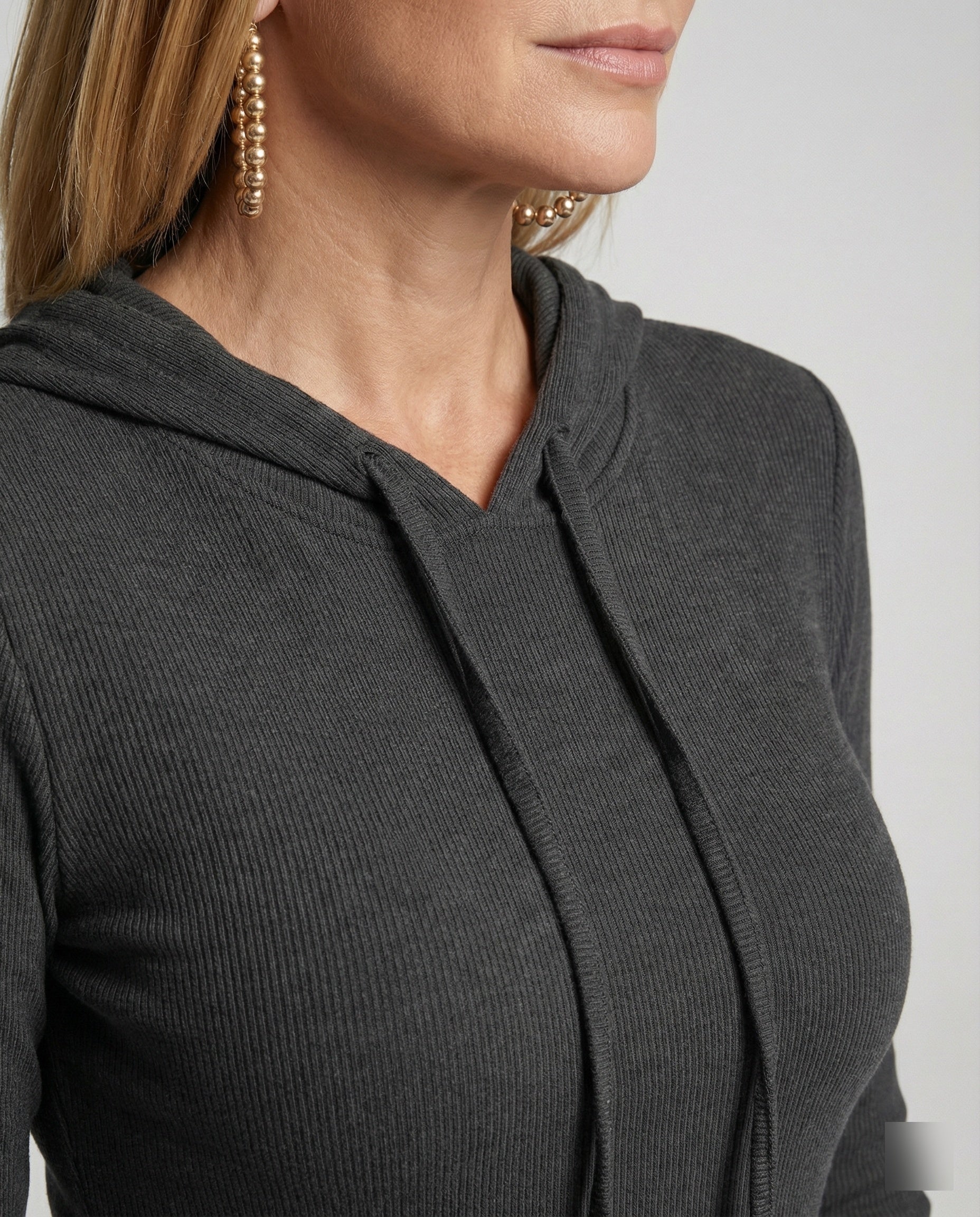 Women's hooded dress made of ribbed material