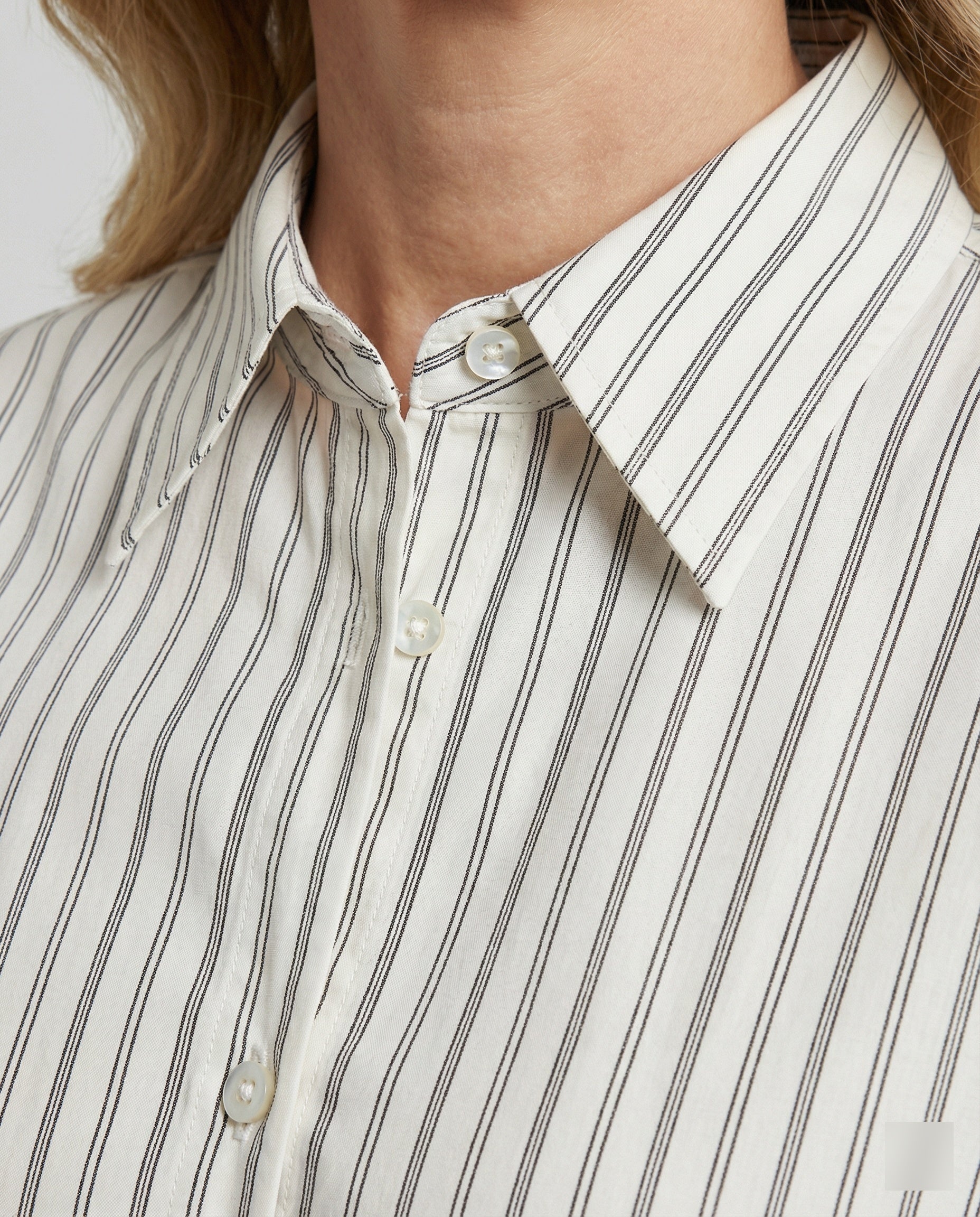 Women's blouse with fine stripes and buttons