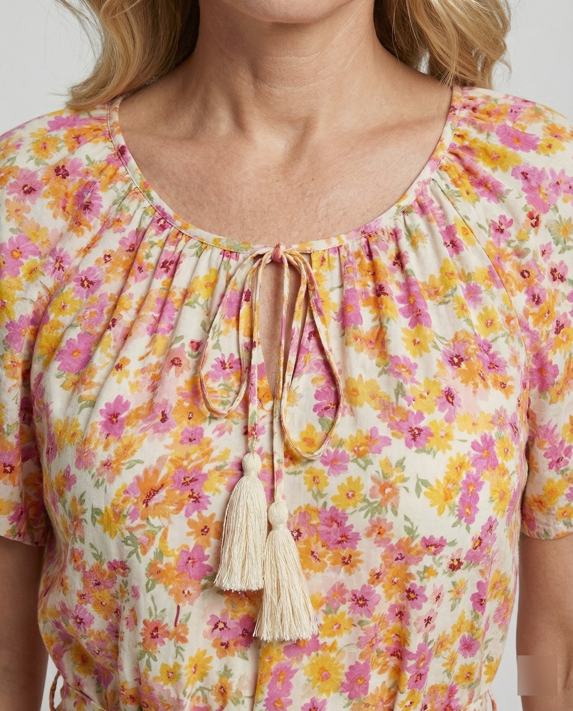 Women’s midi dress with floral design