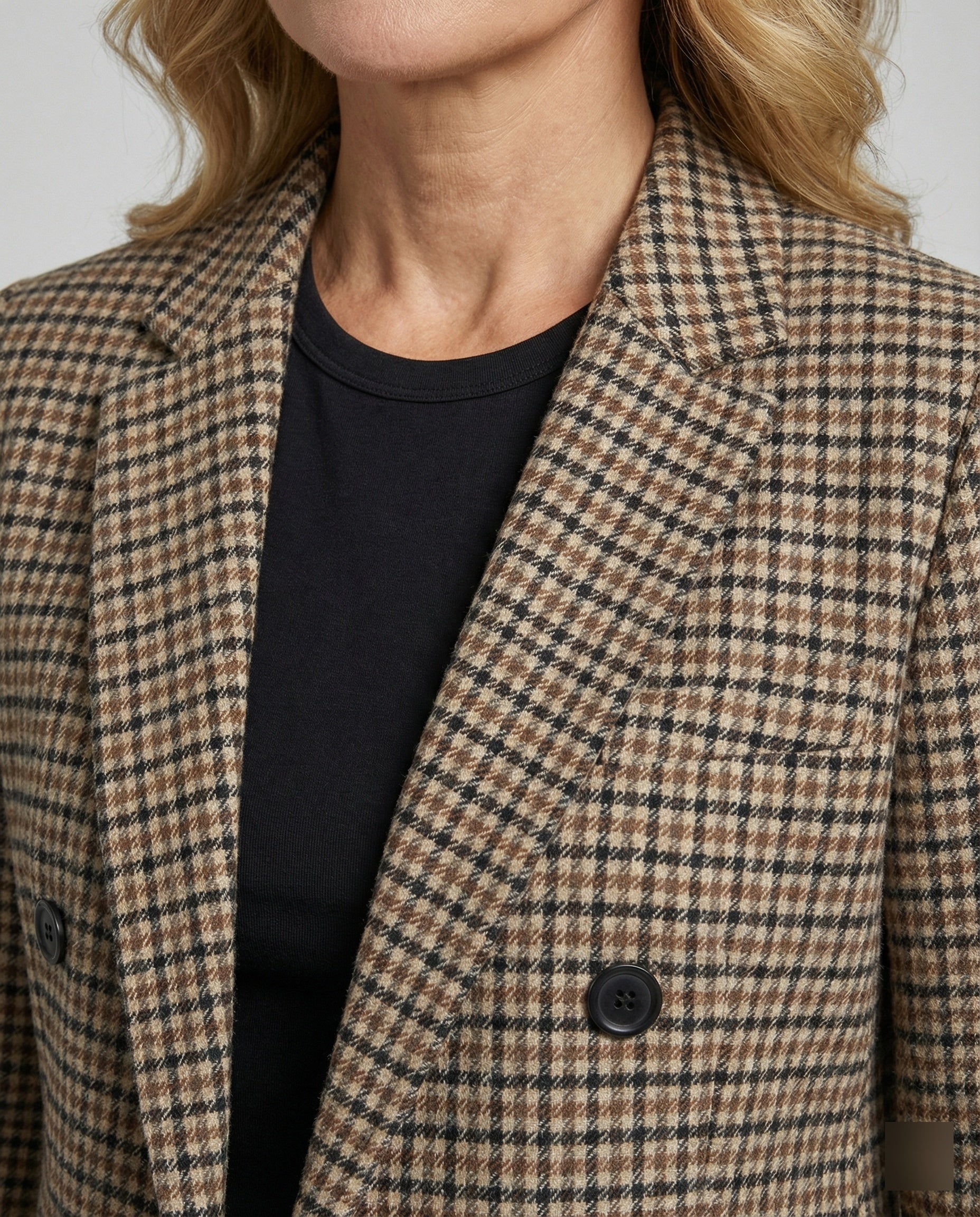 Women's checked blazer jacket with double button placket