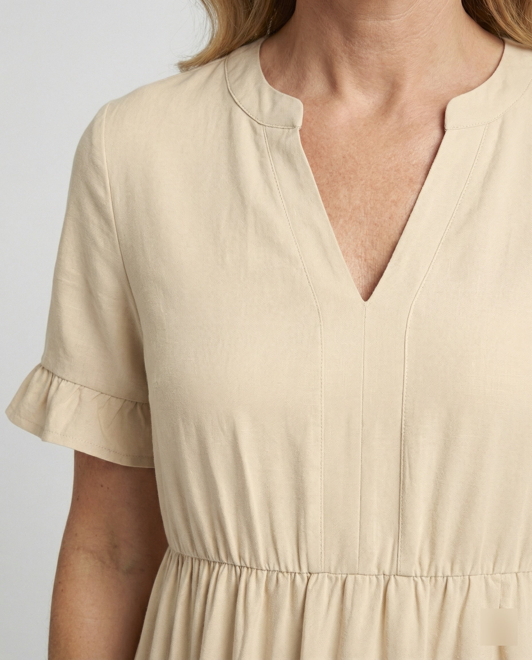 Women's midi dress tiers with ruffles