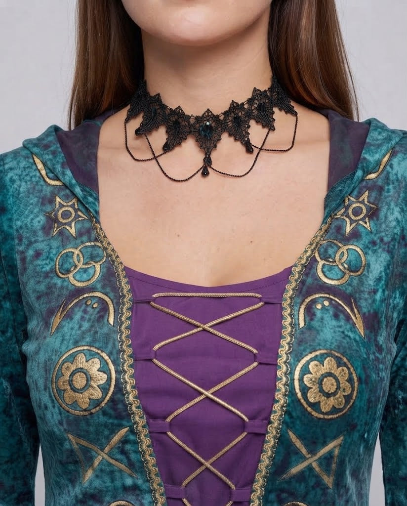 Women's fantastic low costume with filigree details Chichicherry