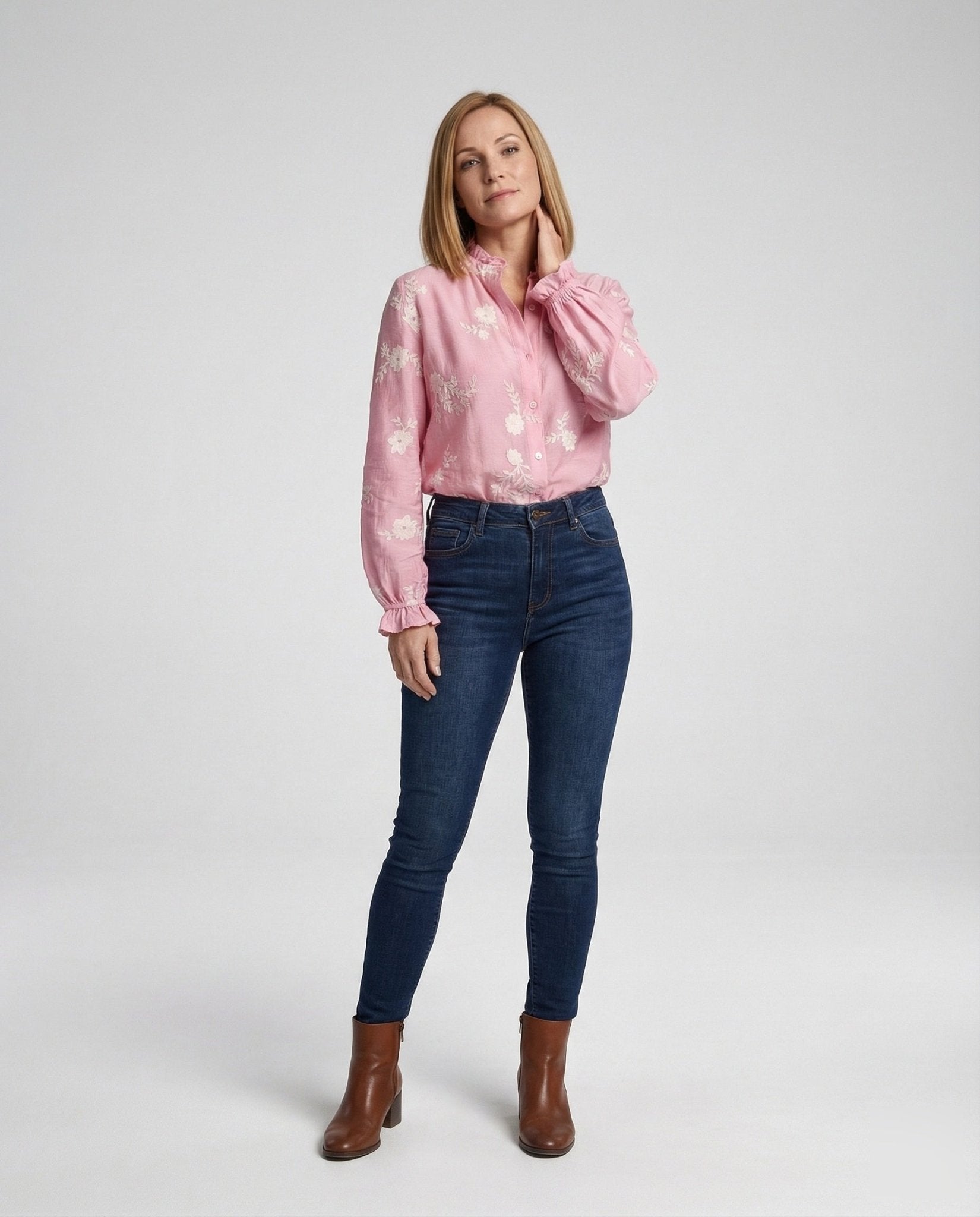 Embroidered blouse with balloon sleeves for women - Chichicherry