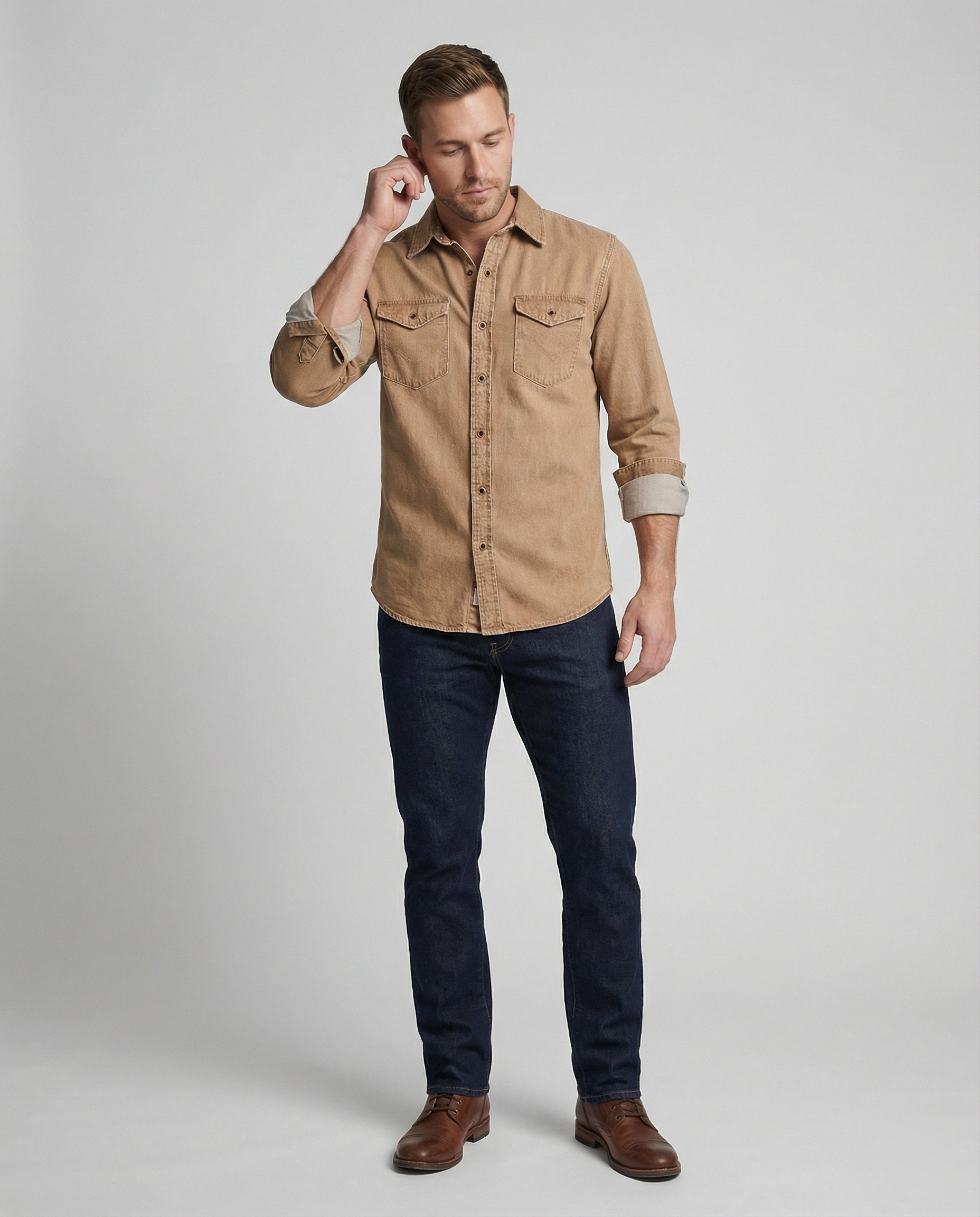 Men's denim shirt with chest pockets