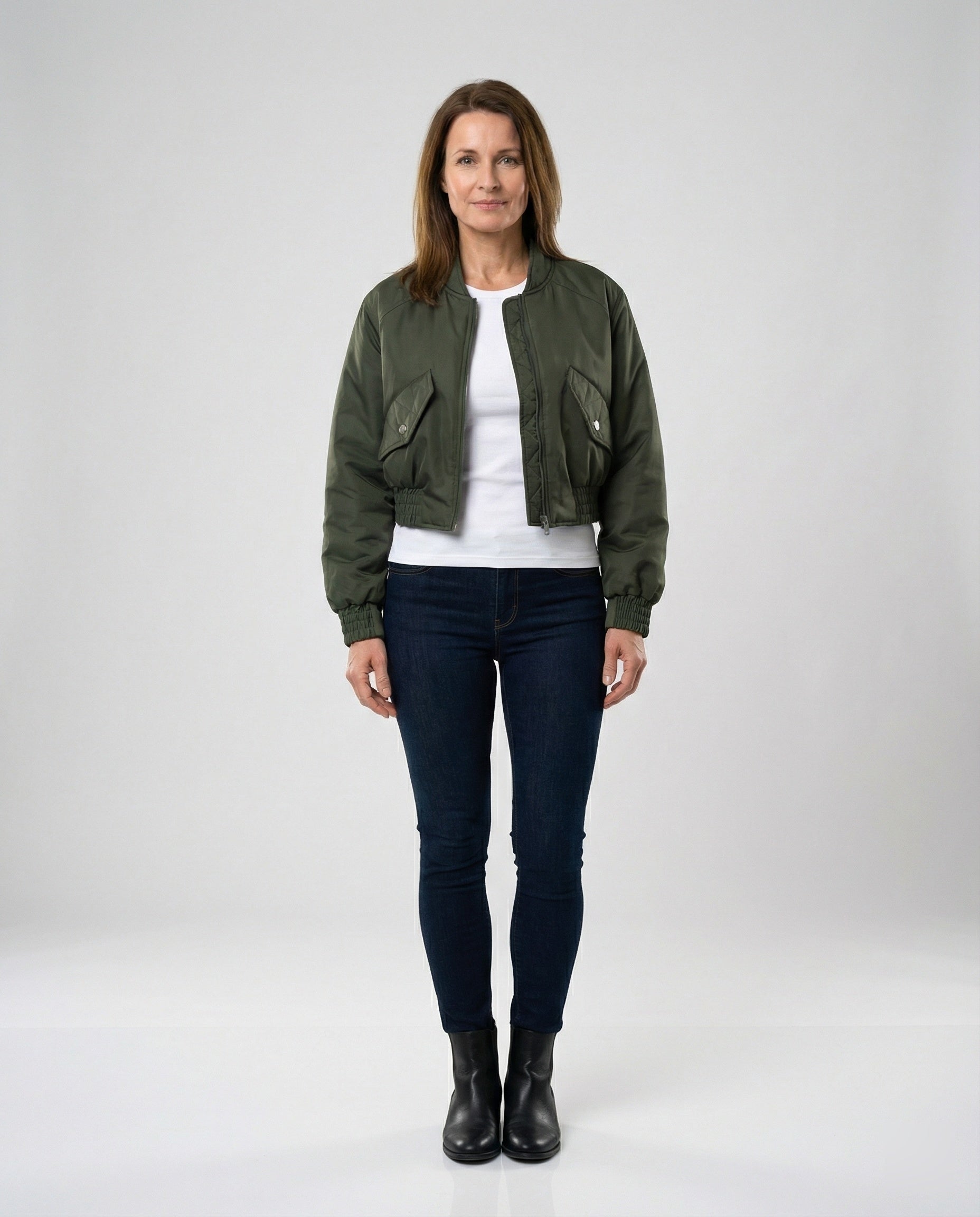 Women's bomber jacket with high cuffs
