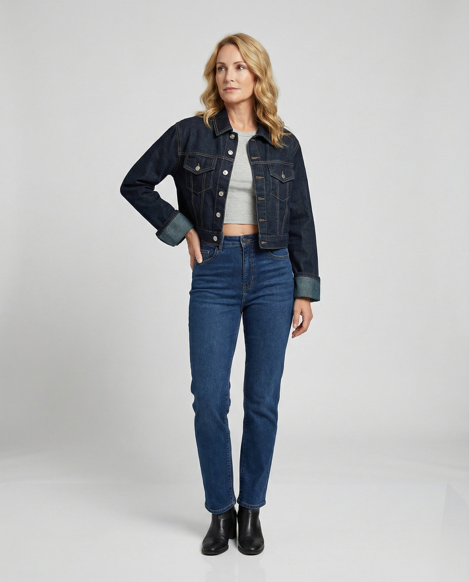Women's denim jacket short boxy