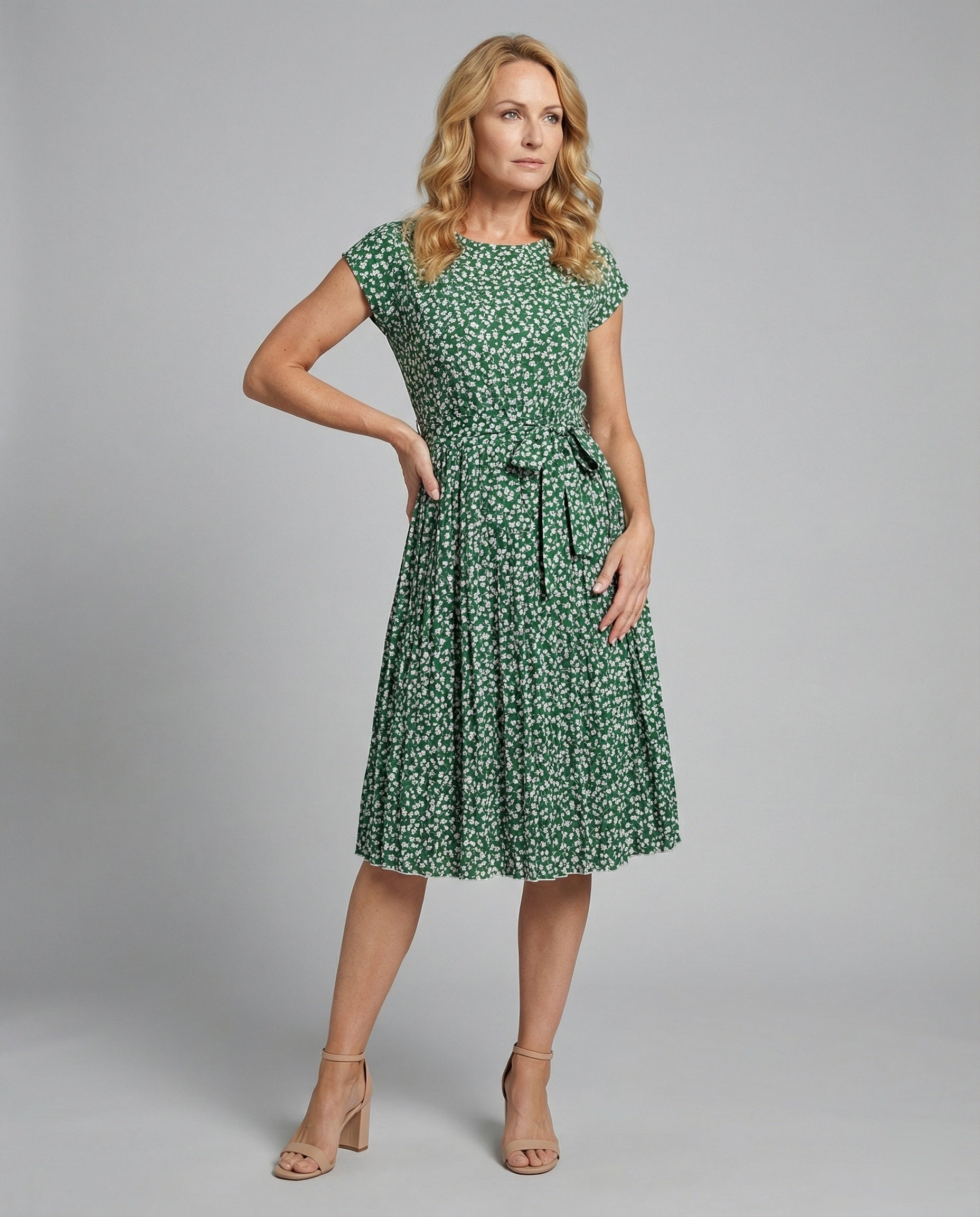 Women's midi dress with waist belt