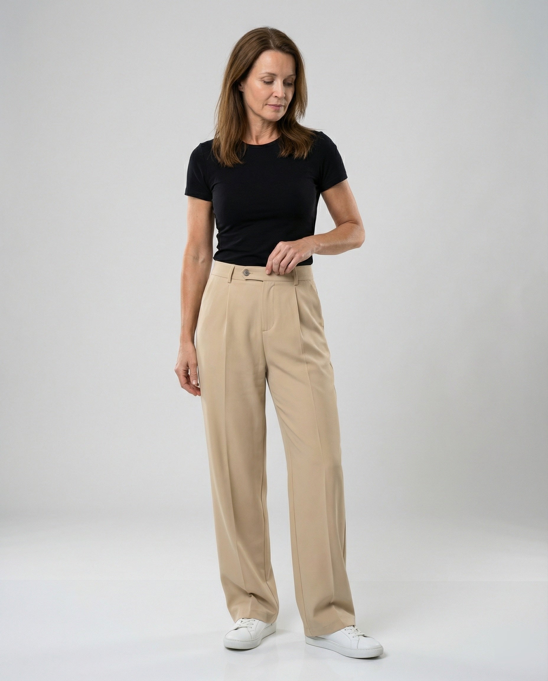 Leisure clothing women's pleated pants wide