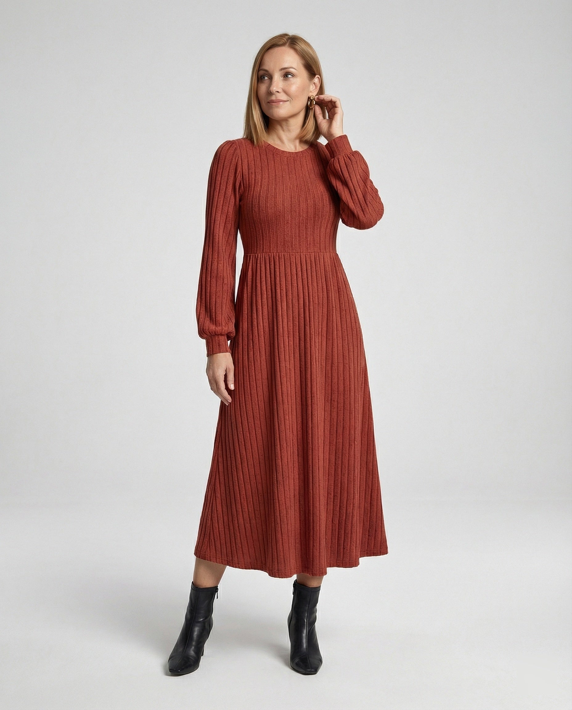 Women's Maxi Dress Knit with Belt