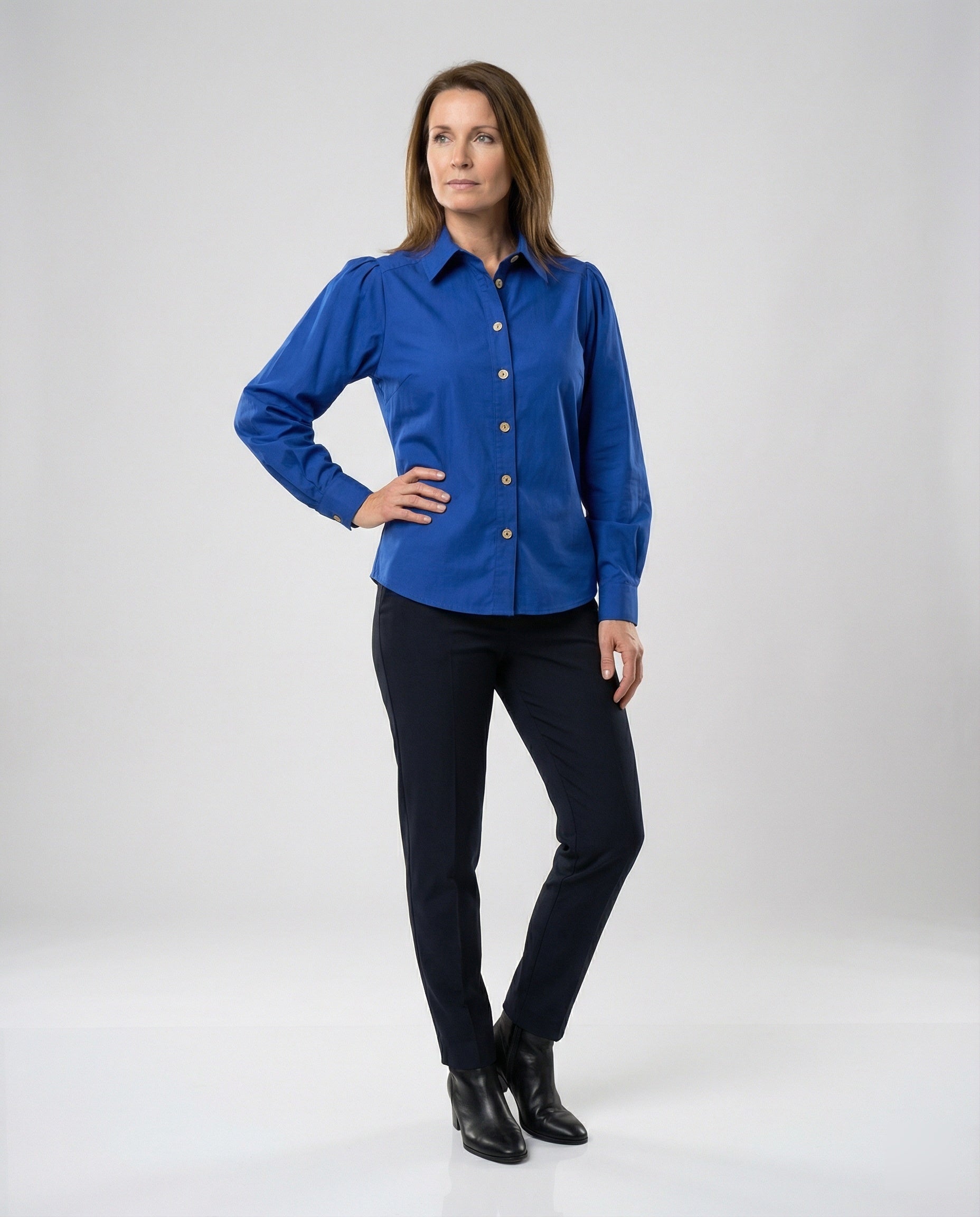 Women's blouse with puff sleeves and elegant cut