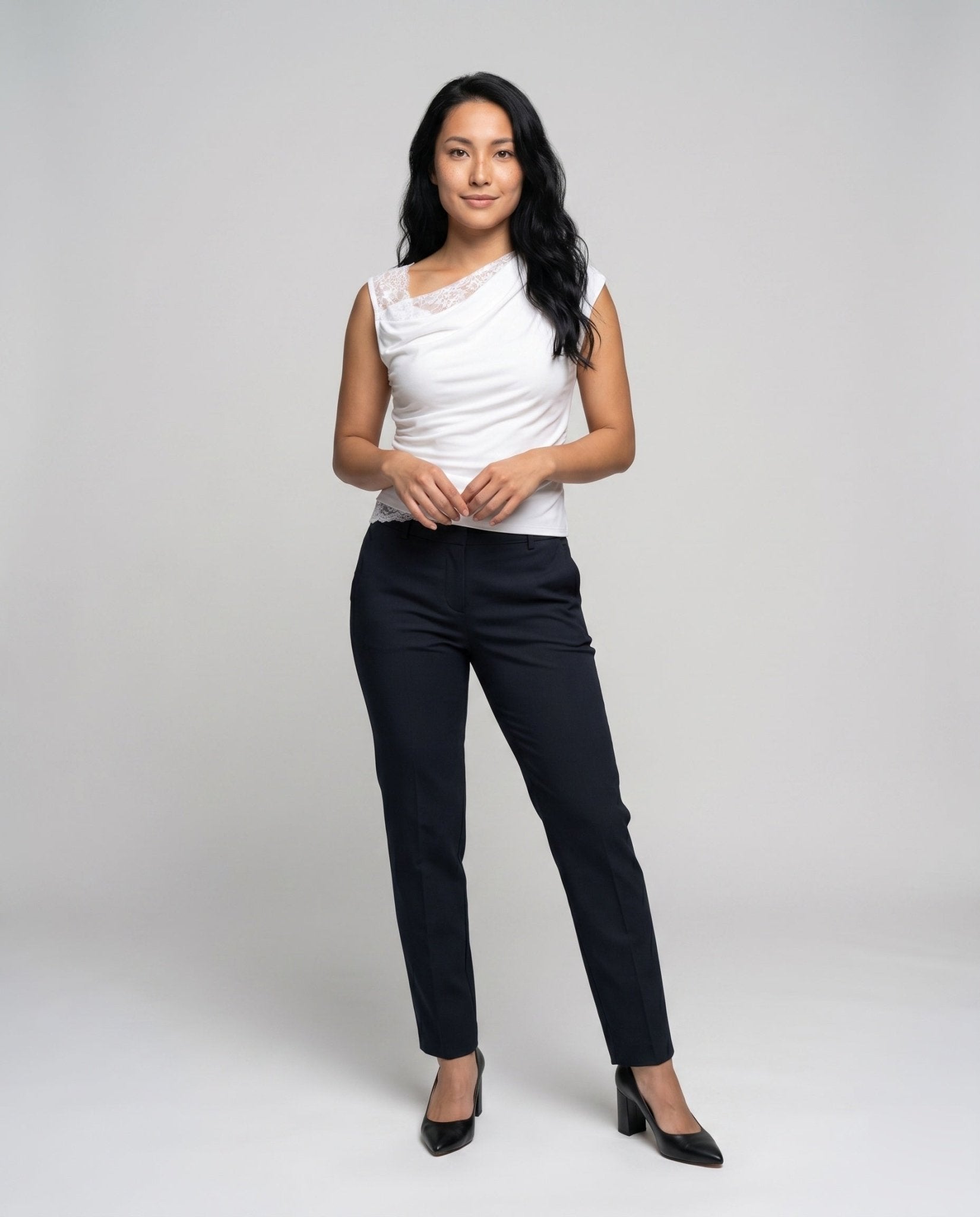 Ladies asymmetric T-shirt with fine lace and casual cut - Chichicherry
