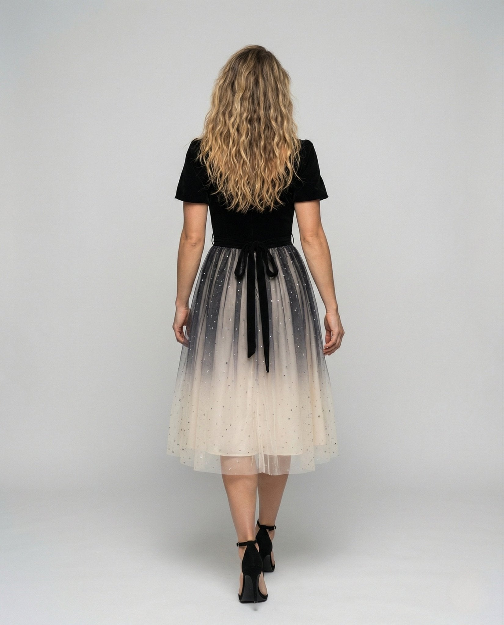 Ladies ball gown with velvet top and tulle skirt - Chichicherry