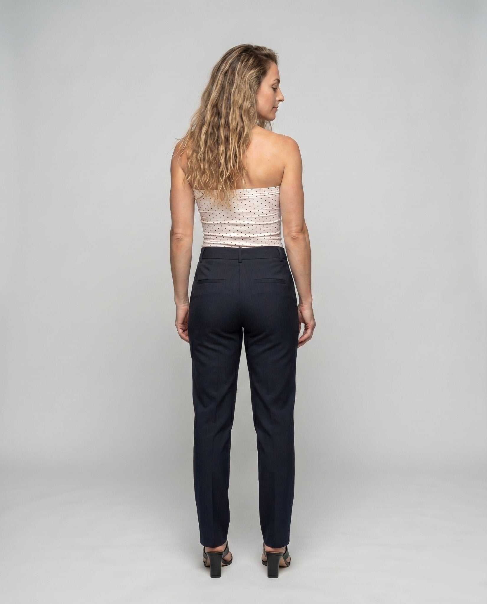 Ladies Bustier Top in minimalist design with polka dot pattern - Chichicherry