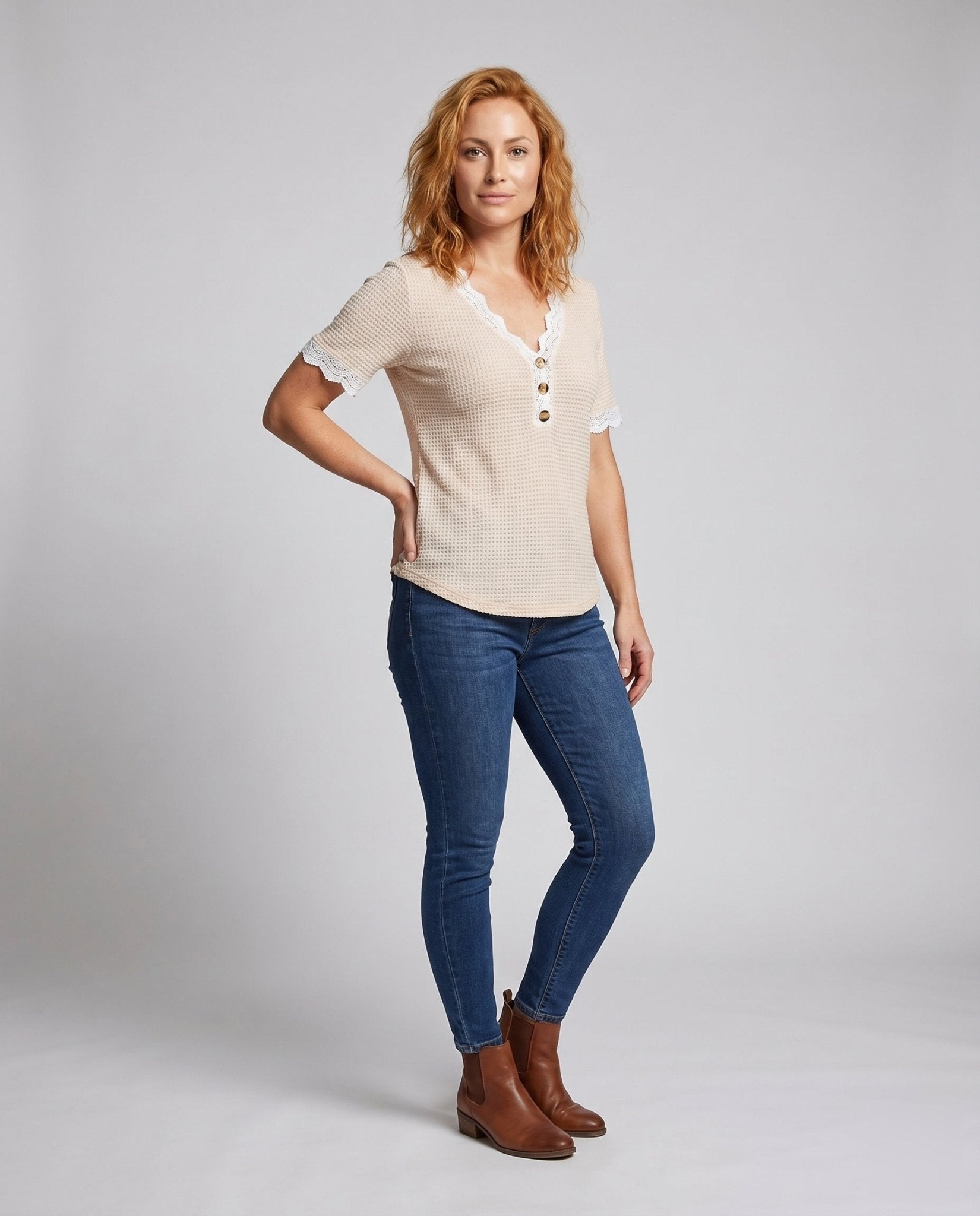 Ladies casual top with decorative button details and lace trim - Chichicherry