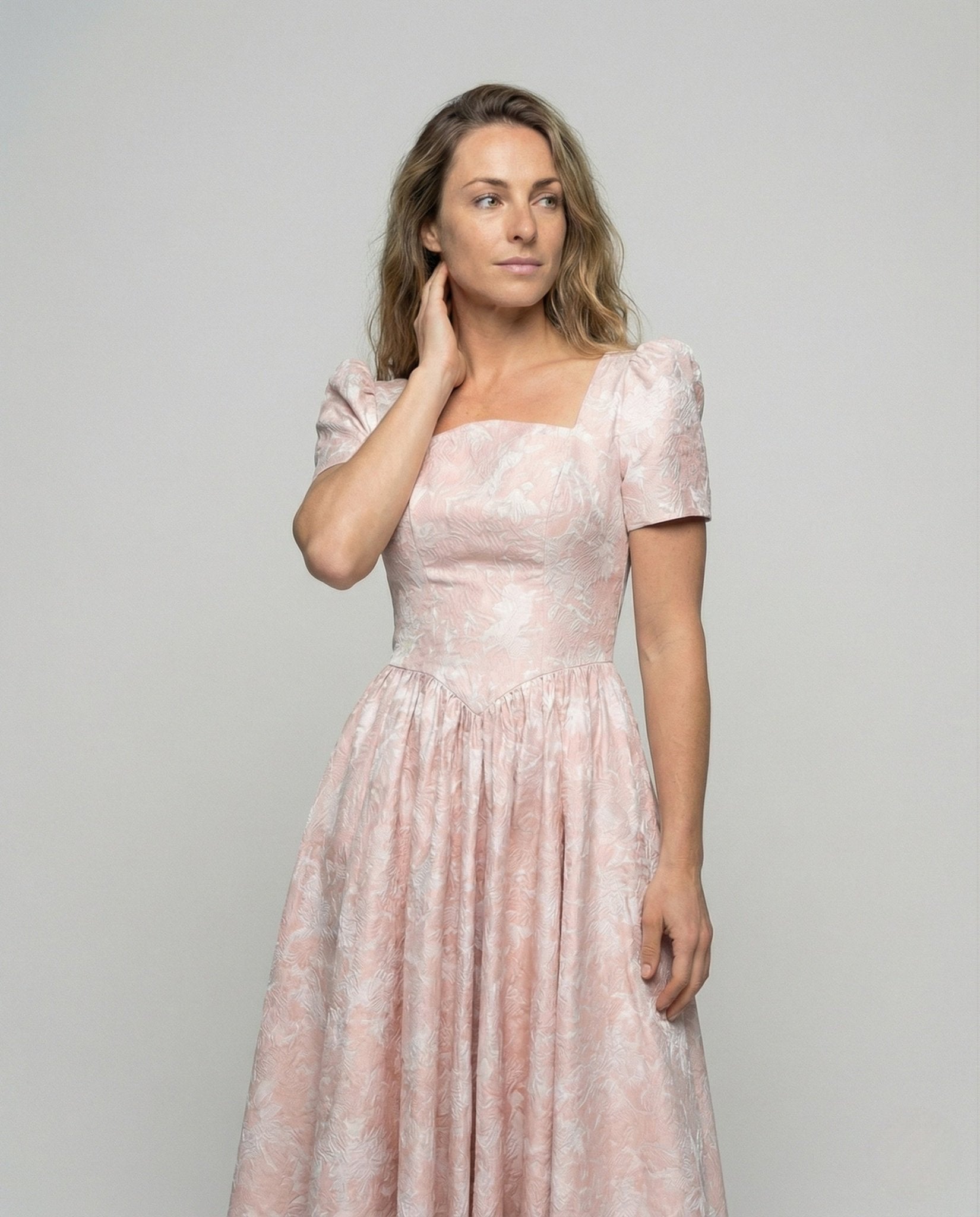 Ladies Jacquard Midi Dress with Puff Sleeves - Chichicherry