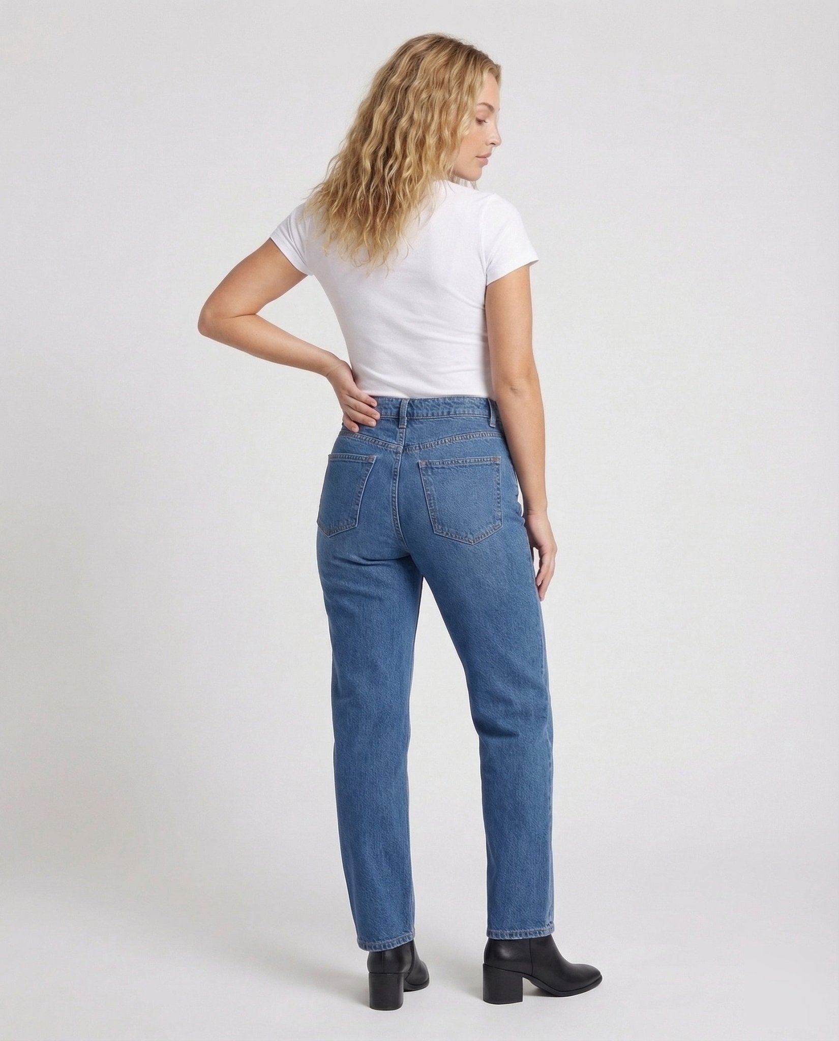 Ladies Jeans High Waist Straight - Chichicherry