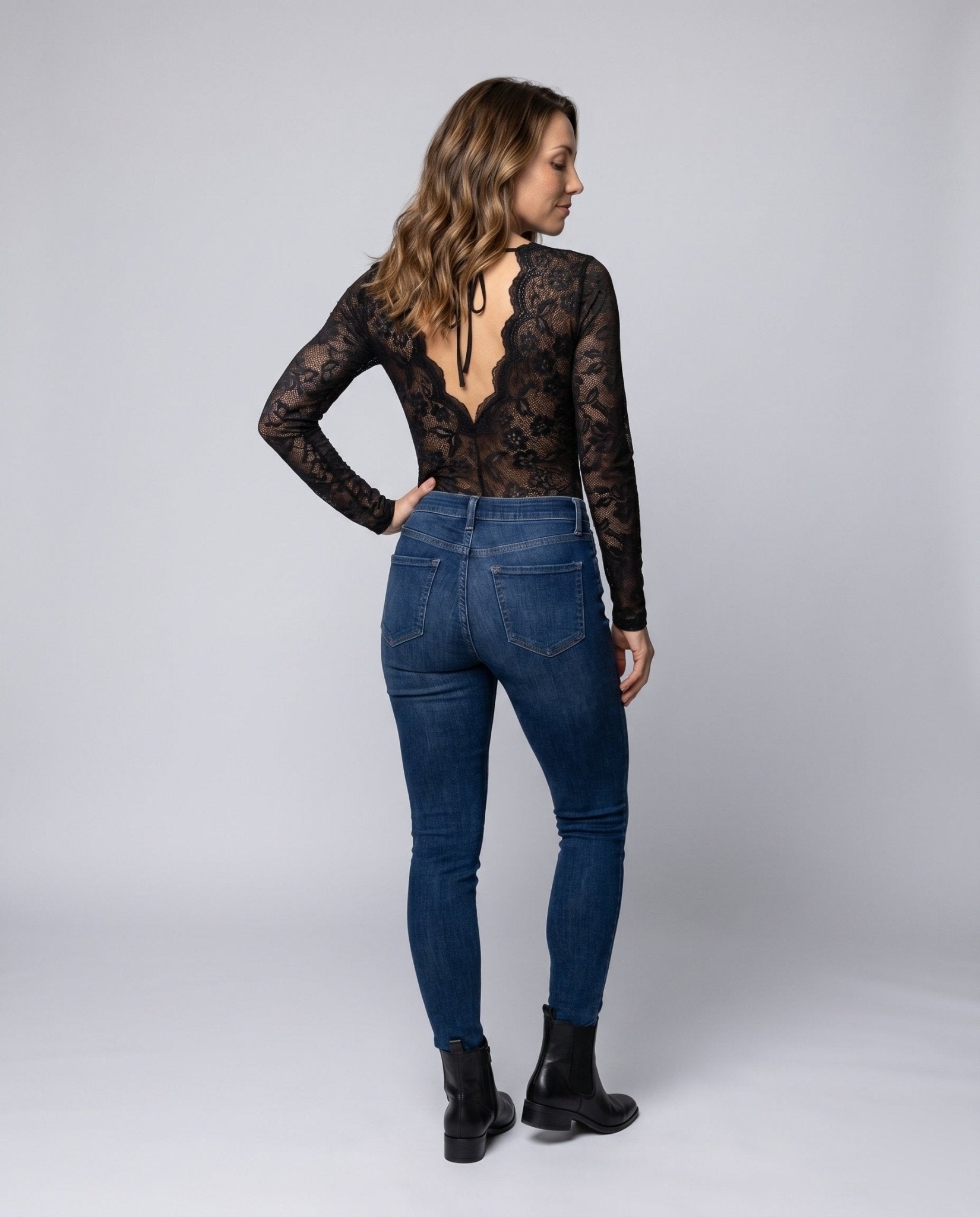 Ladies lace bodysuits with deep V-neck and long sleeves - Chichicherry