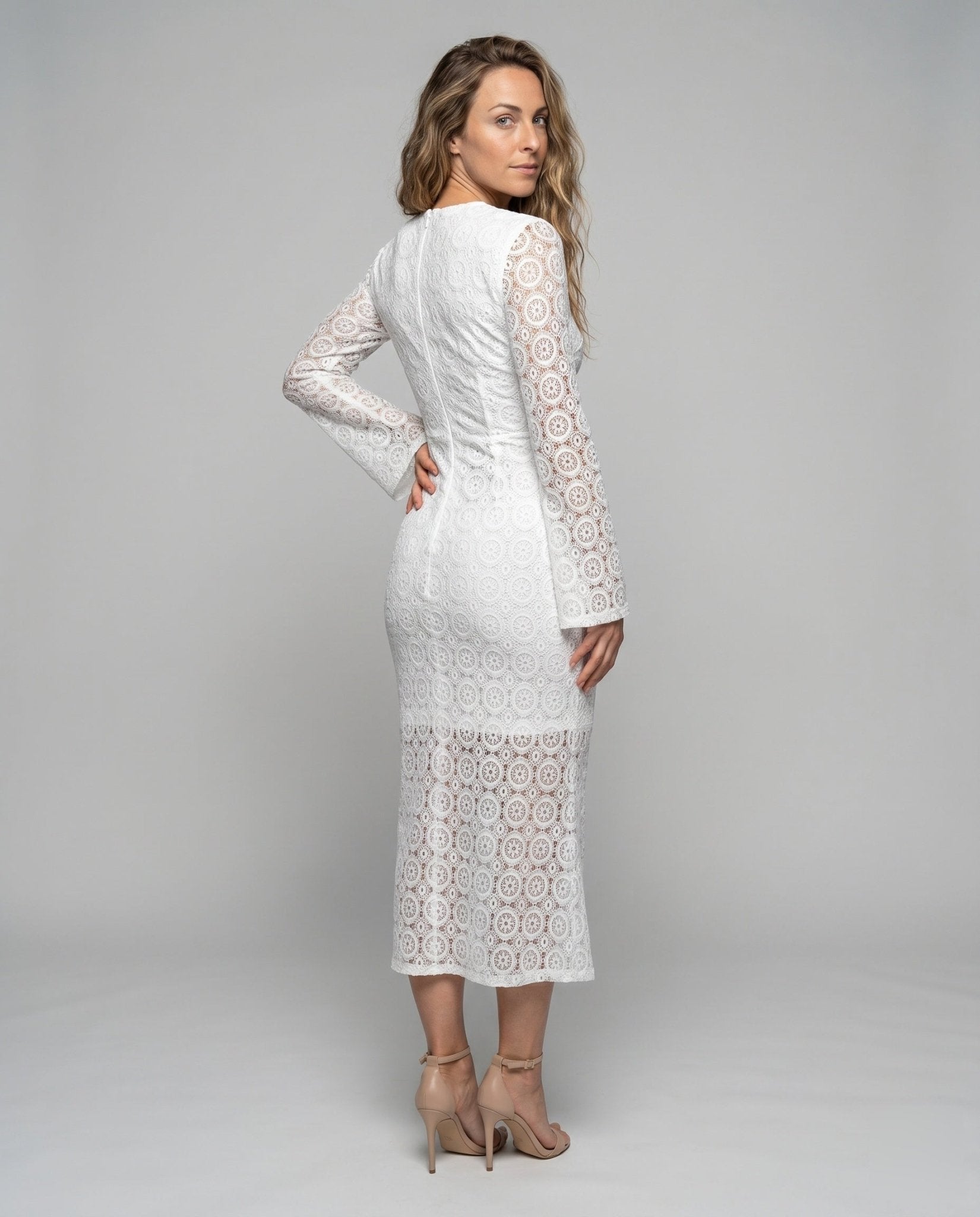 Ladies lace dress with chic long sleeve and elegant cut - Chichicherry