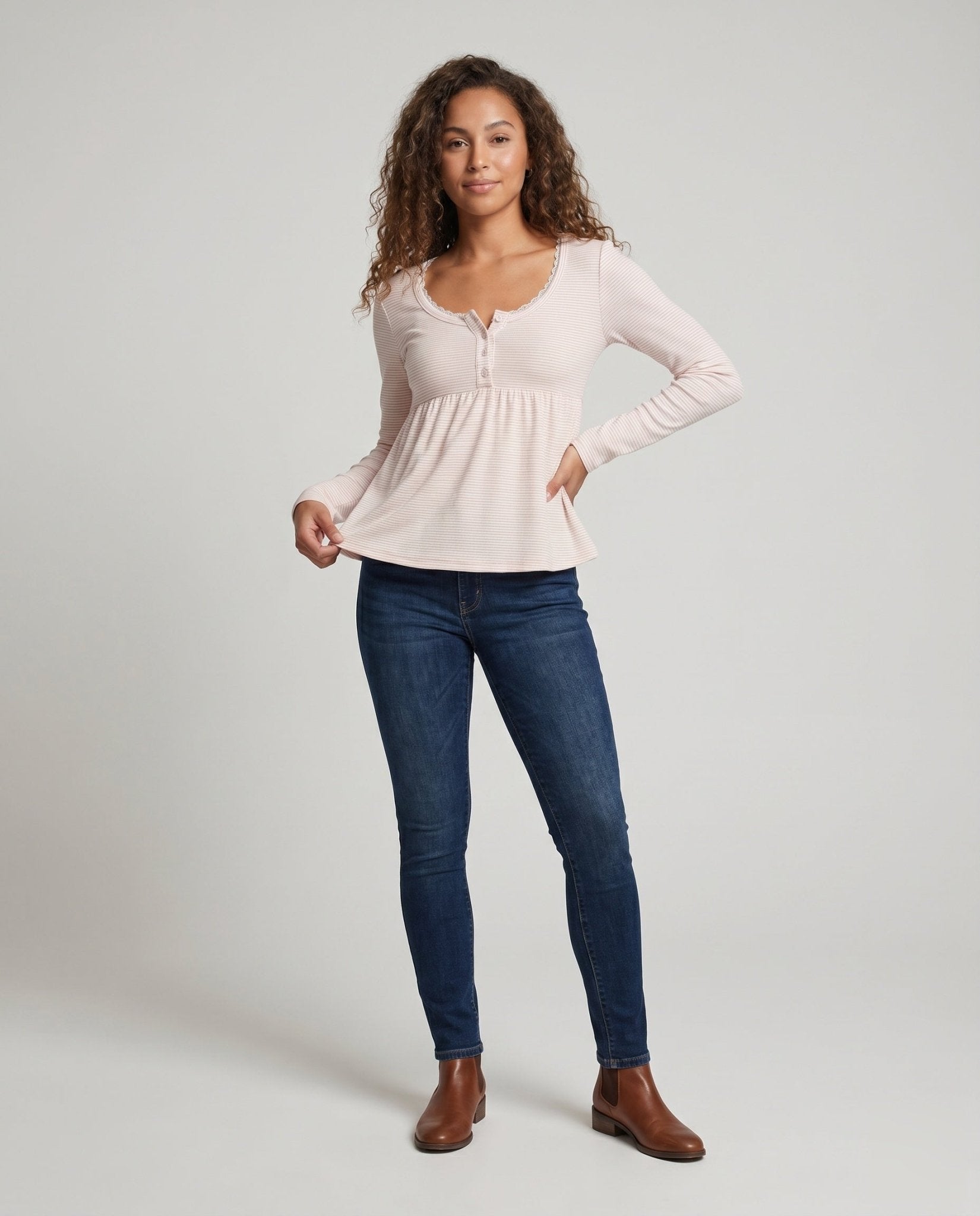 Ladies long-sleeve shirt with sophisticated button detail and soft cotton fabric - Chichicherry