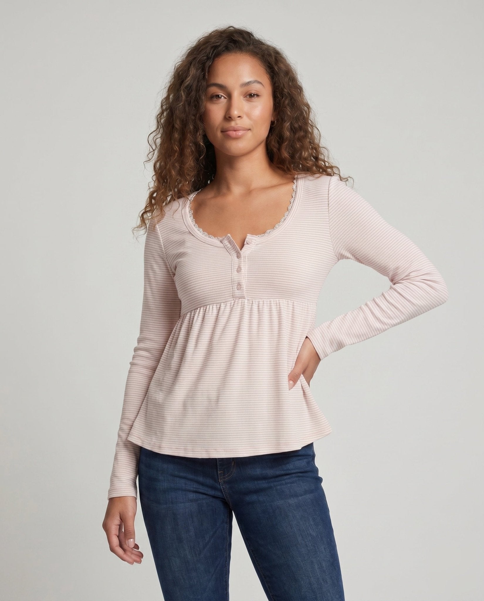 Ladies long-sleeve shirt with sophisticated button detail and soft cotton fabric - Chichicherry